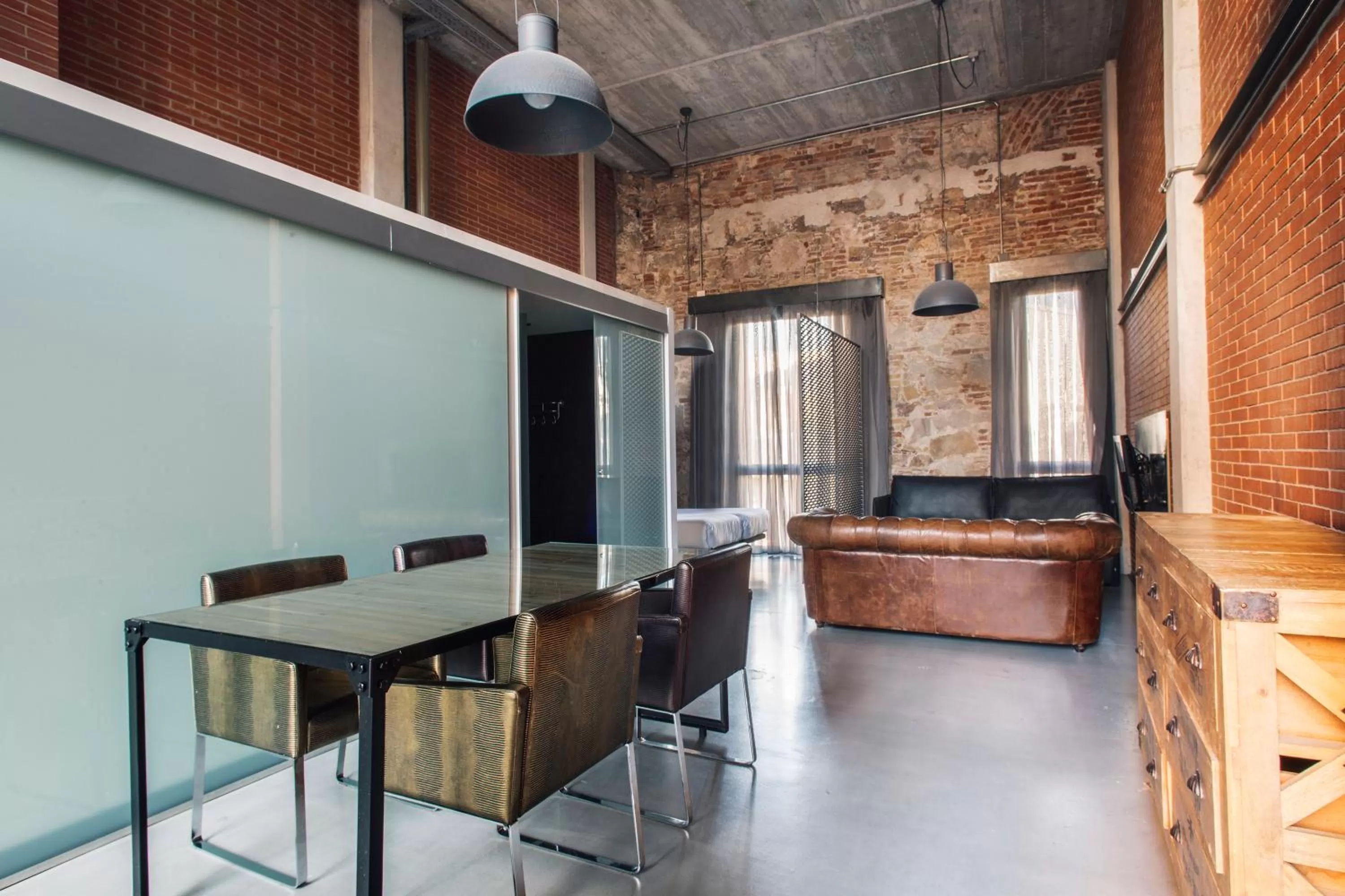 Photo of the whole room in Barcelona Apartment Republica