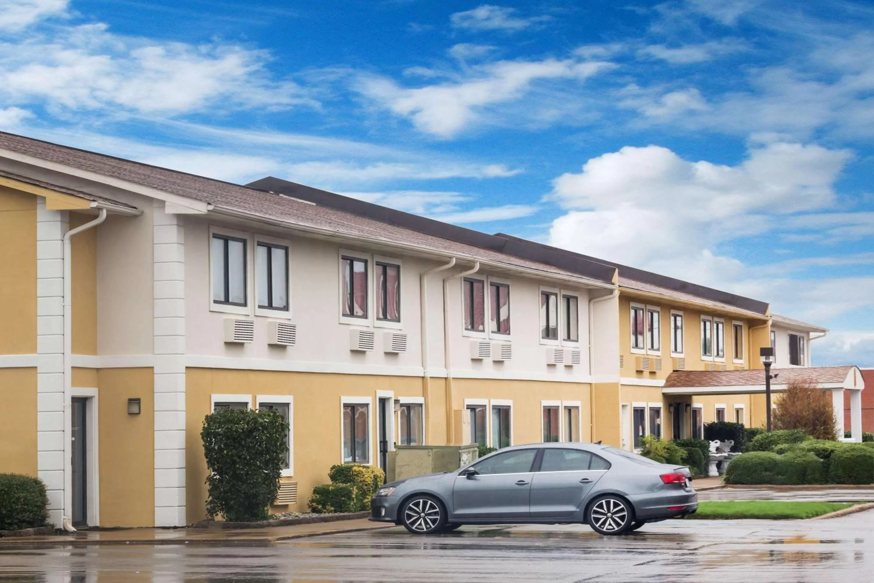 Property building in Super 8 by Wyndham Jonesboro