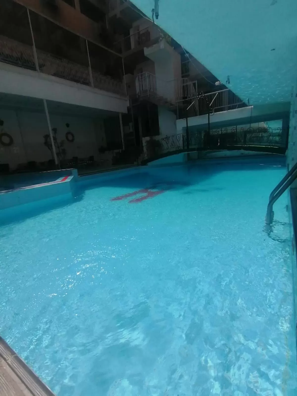 Swimming pool in Windsor Hotel Luxor 中國人之家