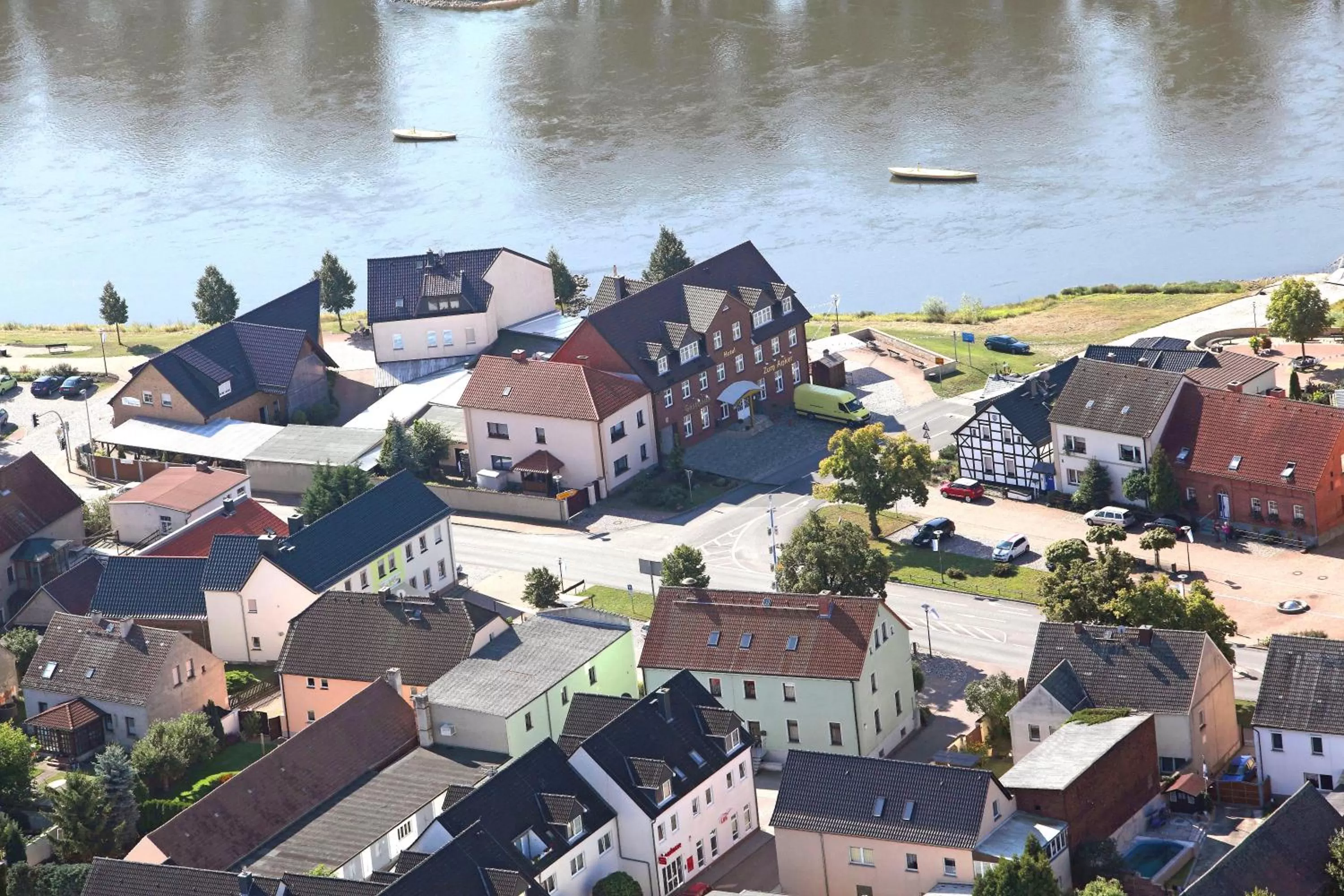 Property building in Hotel & Restaurant Gasthaus Zum Anker