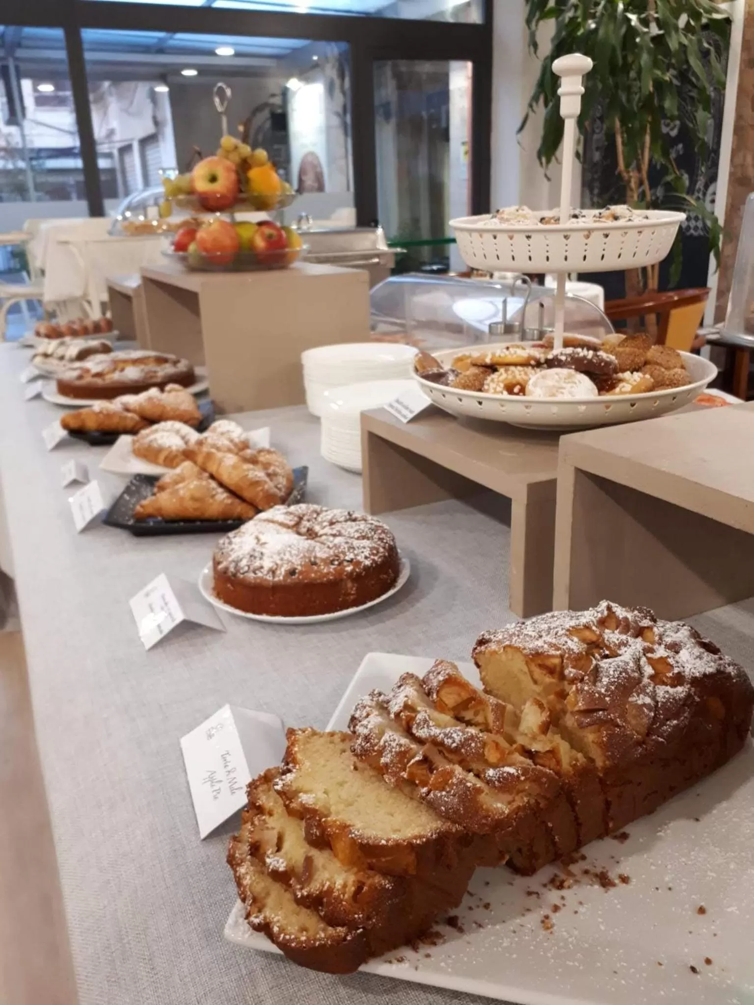 Food and drinks in Hotel Elite Palermo Centro