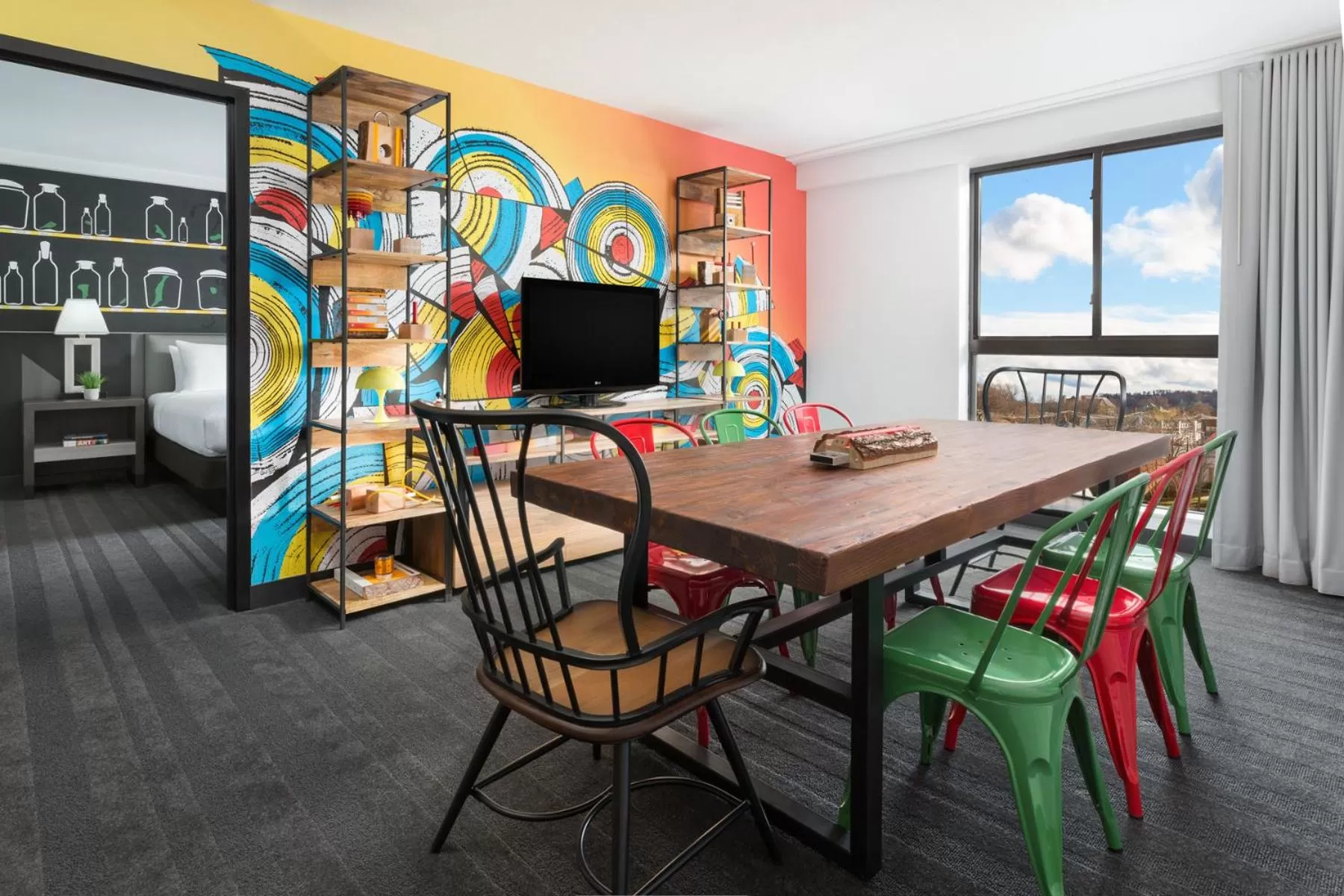 Photo of the whole room in Studio Allston Hotel Boston