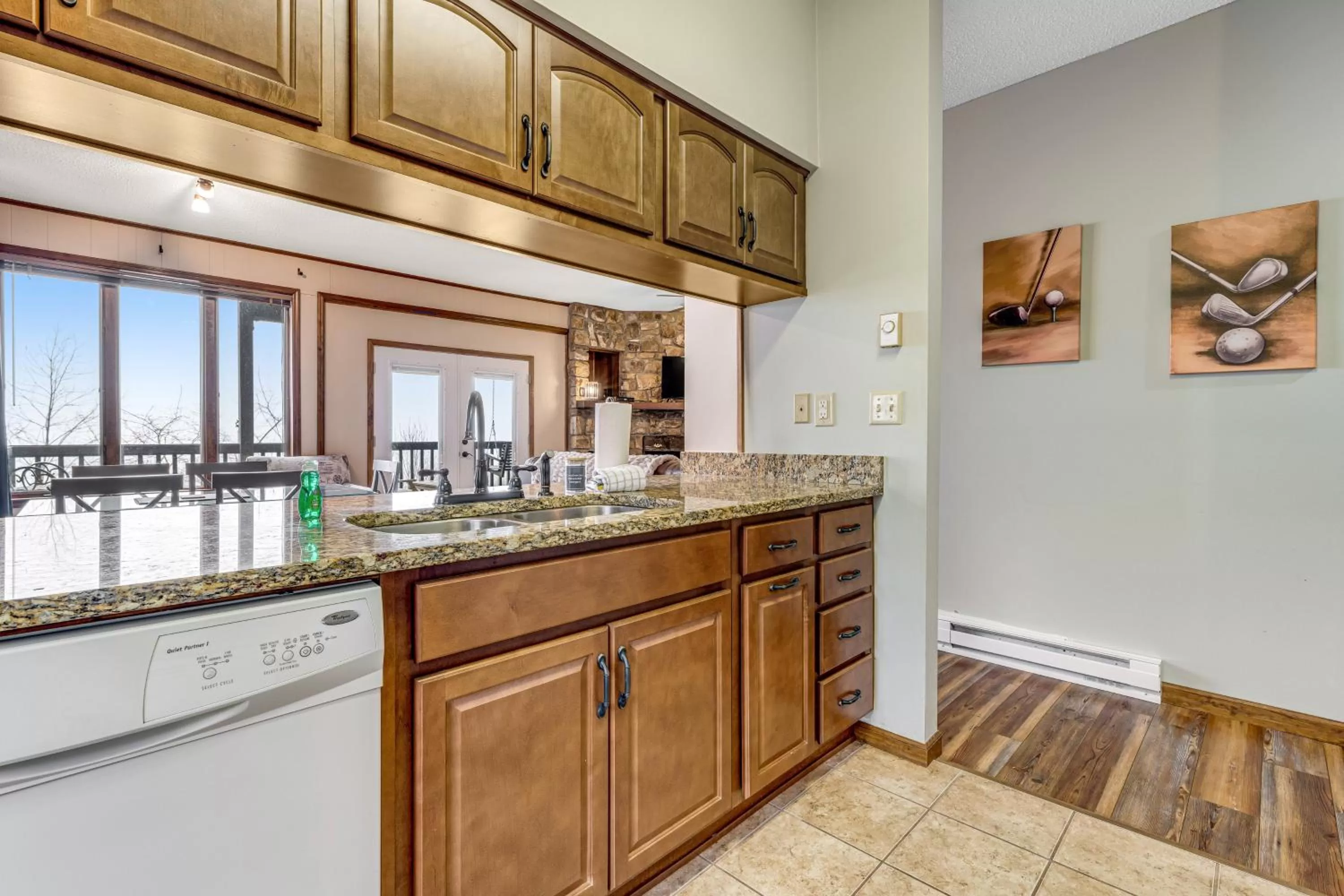 Kitchen/Kitchenette in Skyleaf 703