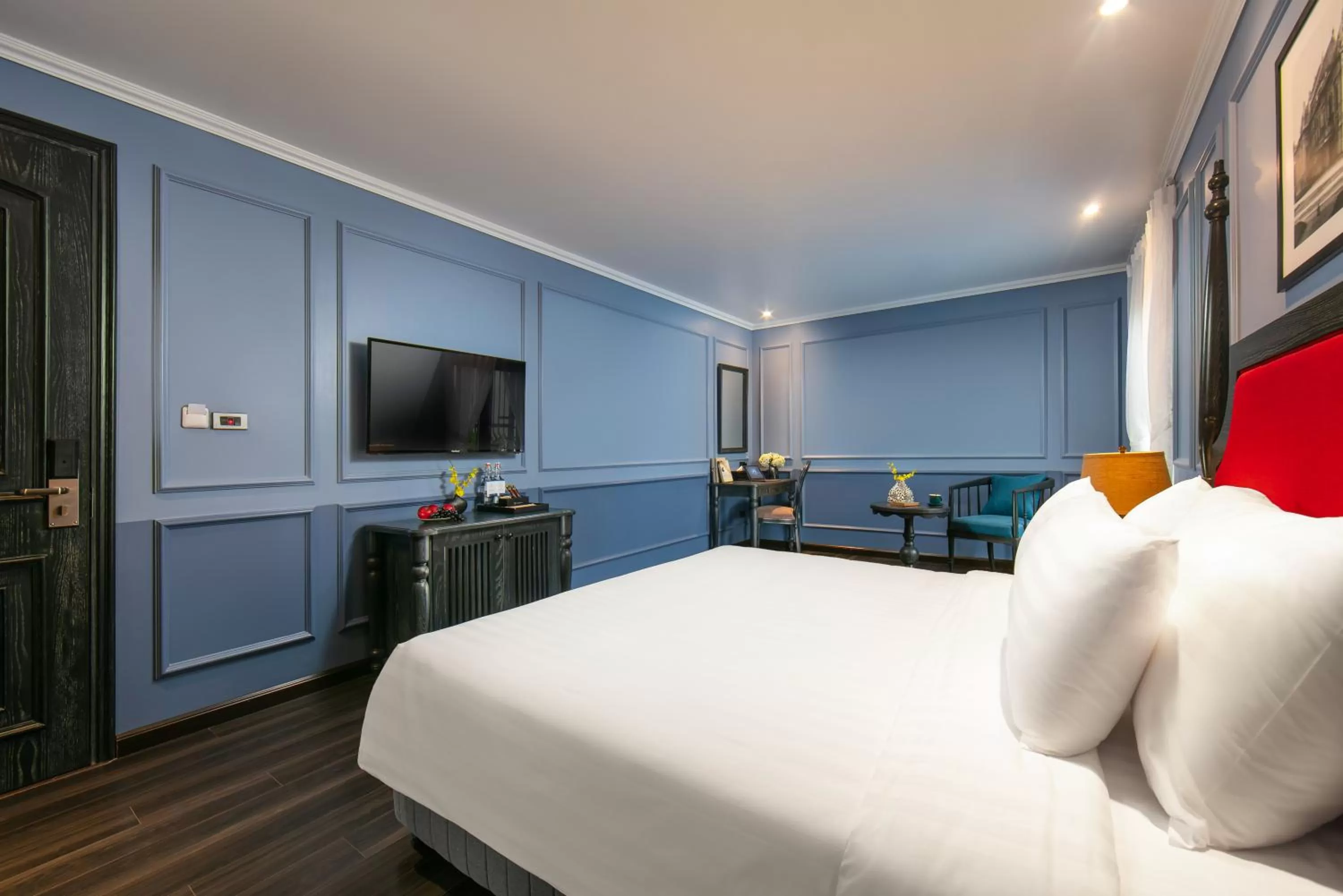 Bed in The Secret HaLong