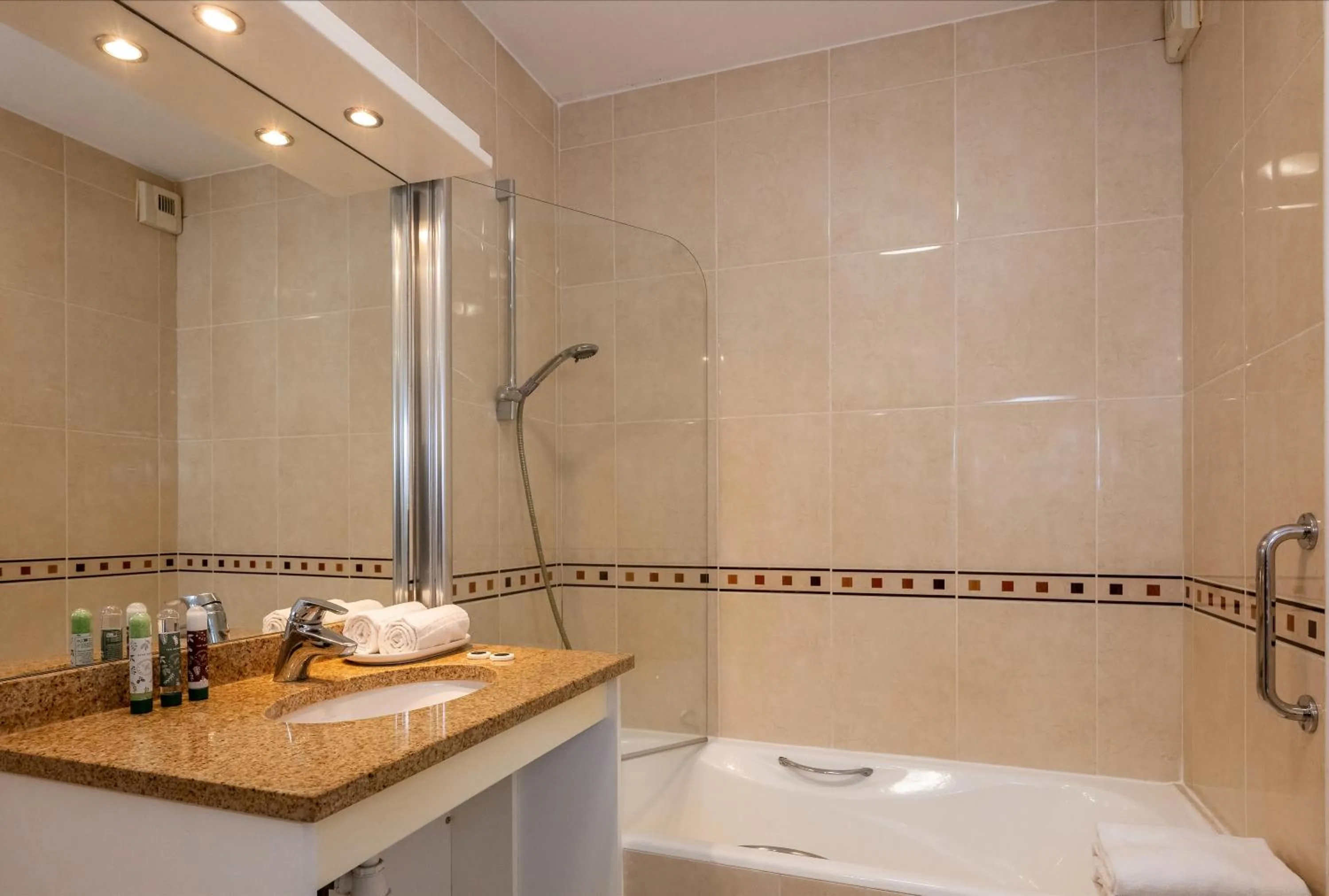 Bathroom in Nemea Appart Hotel Le Lido Cagnes sur Mer