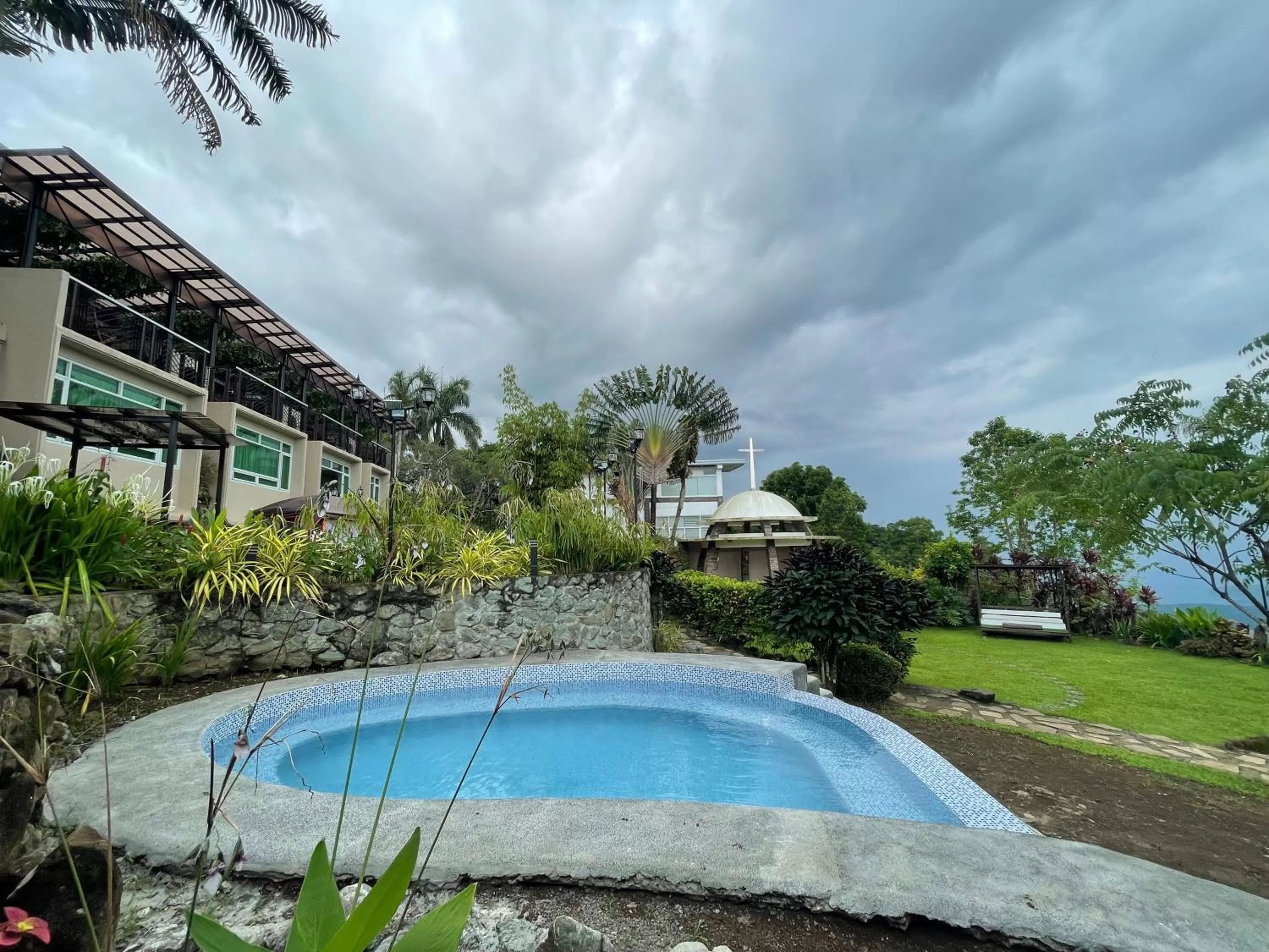 Swimming pool in The Lakeview Suites