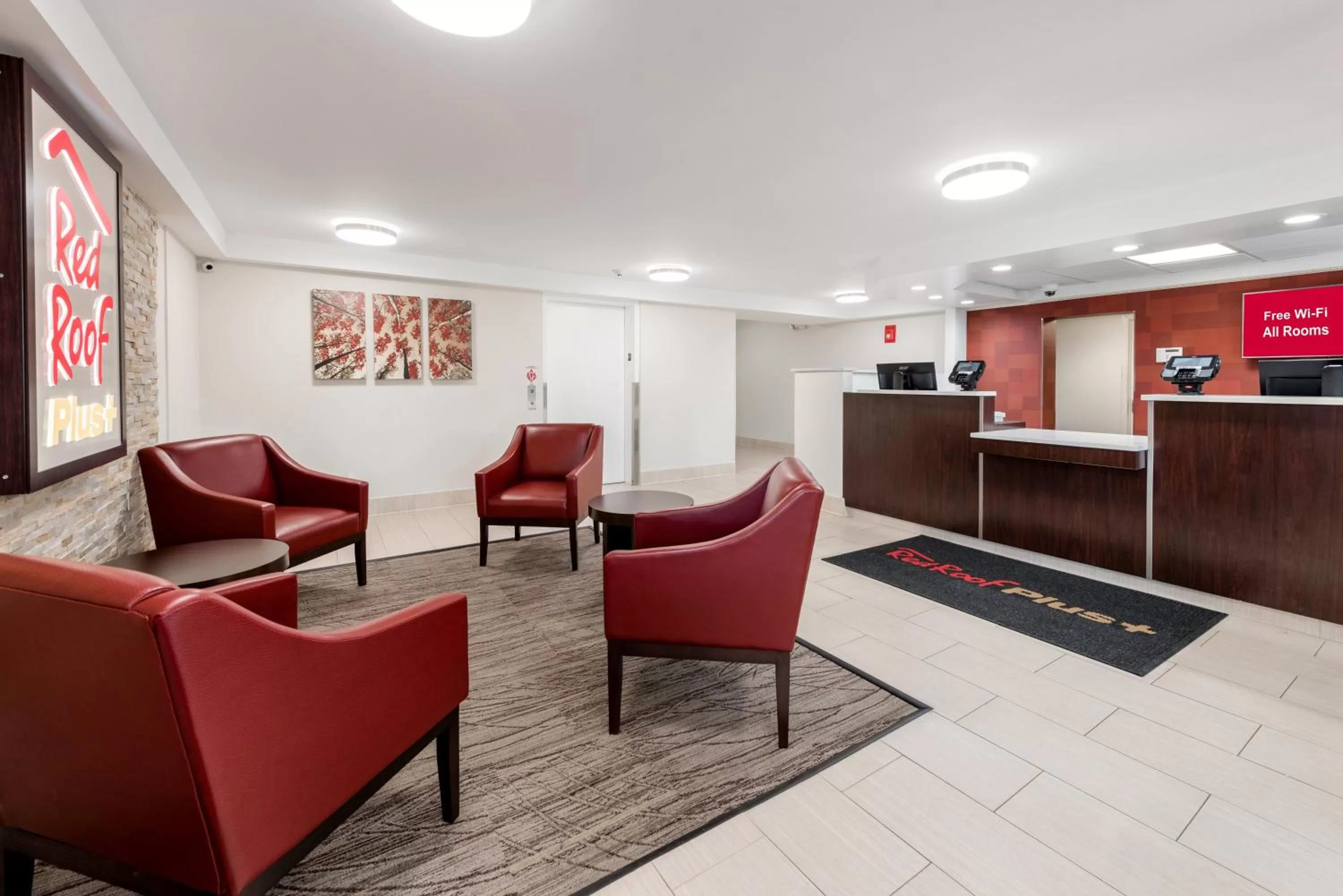 Lobby or reception in Red Roof Inn PLUS+ Columbus - Worthington