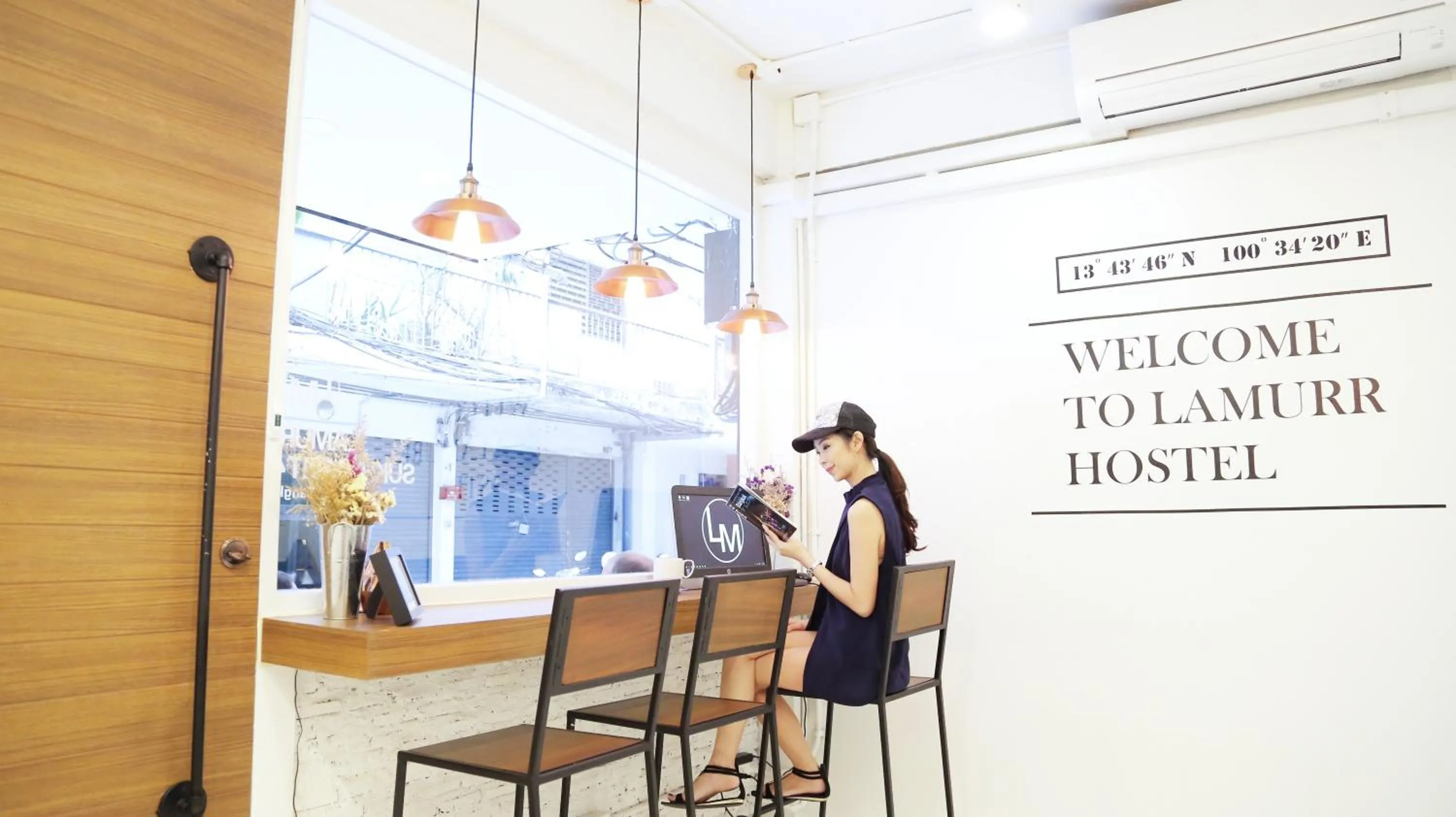 Lounge or bar in Lamurr Sukhumvit 41