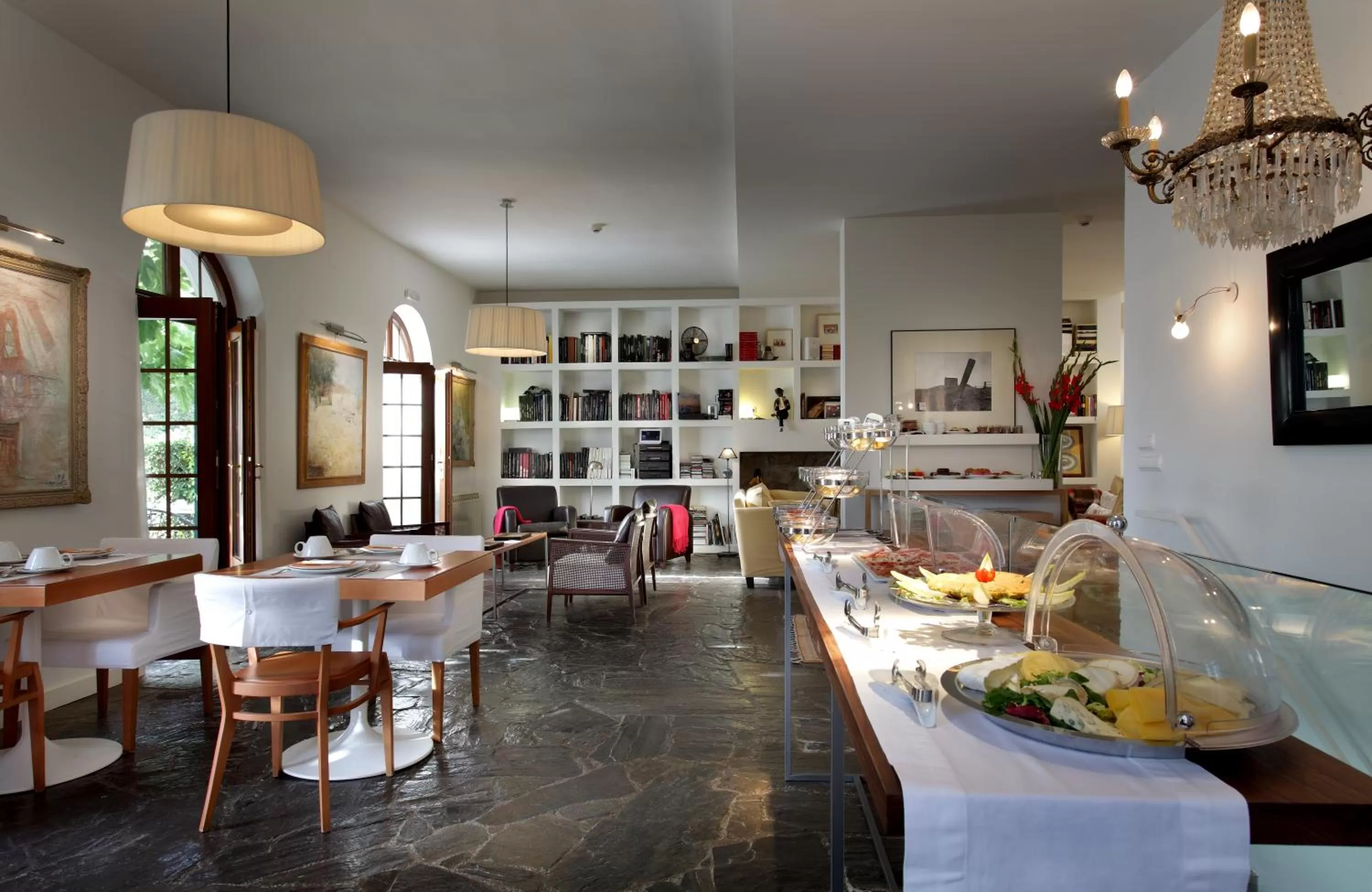 Restaurant/places to eat in La Almunia del Valle