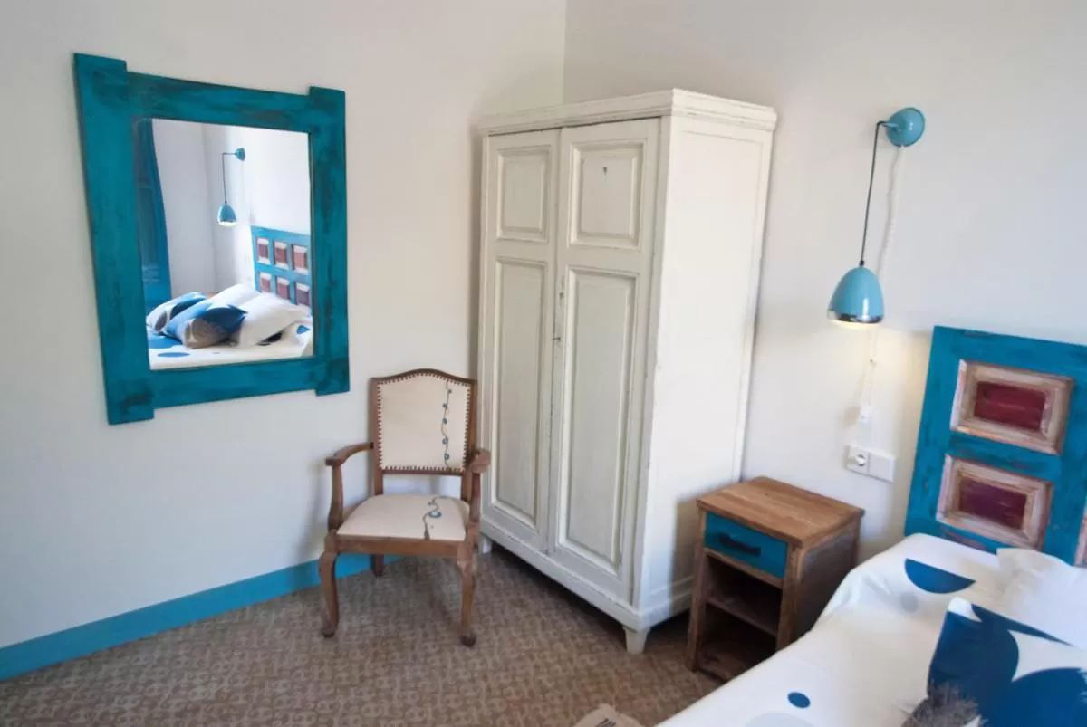 Photo of the whole room, TV/Entertainment Center in Hotel Hostal Chic