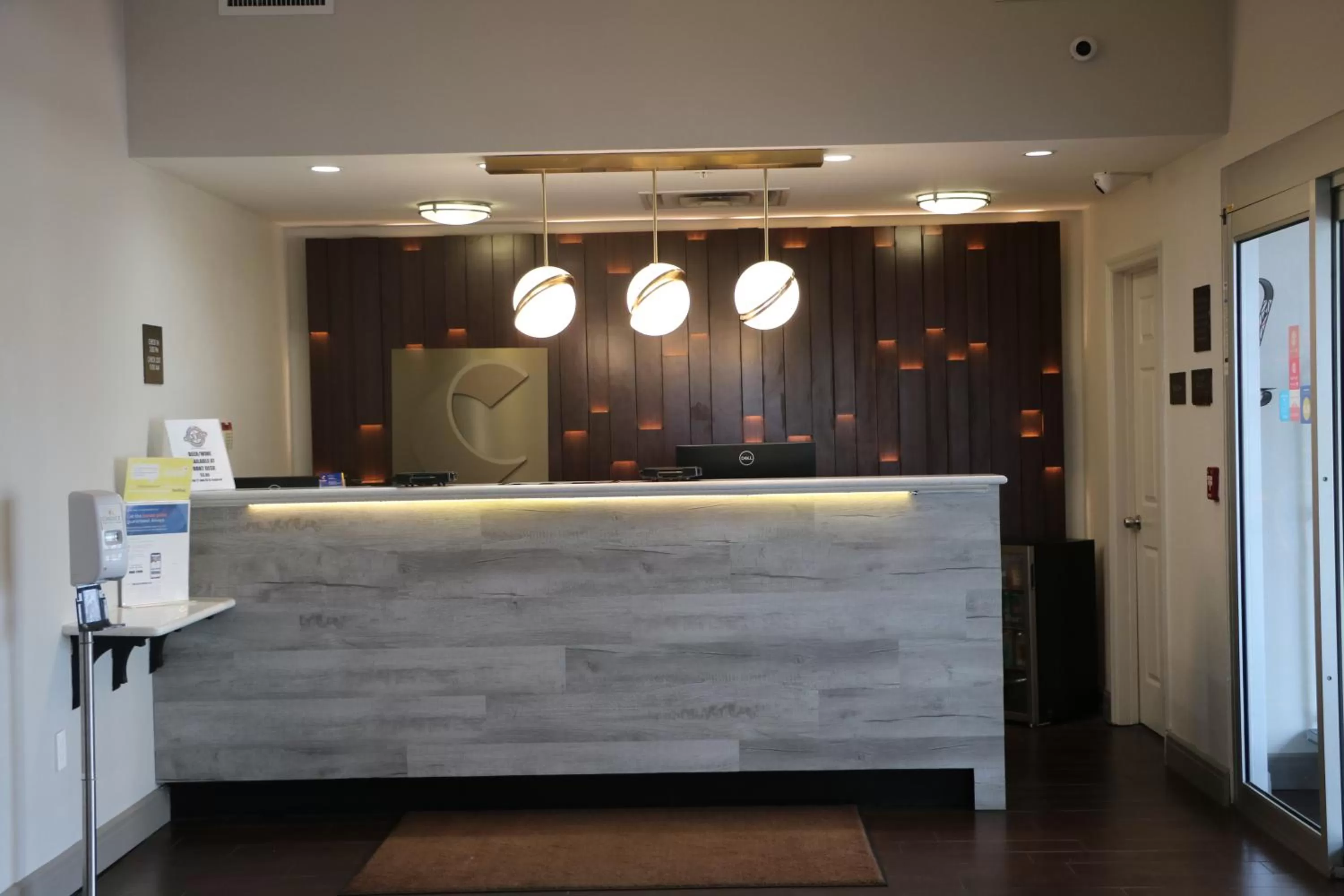 Lobby or reception in Comfort Suites Clearwater - Dunedin