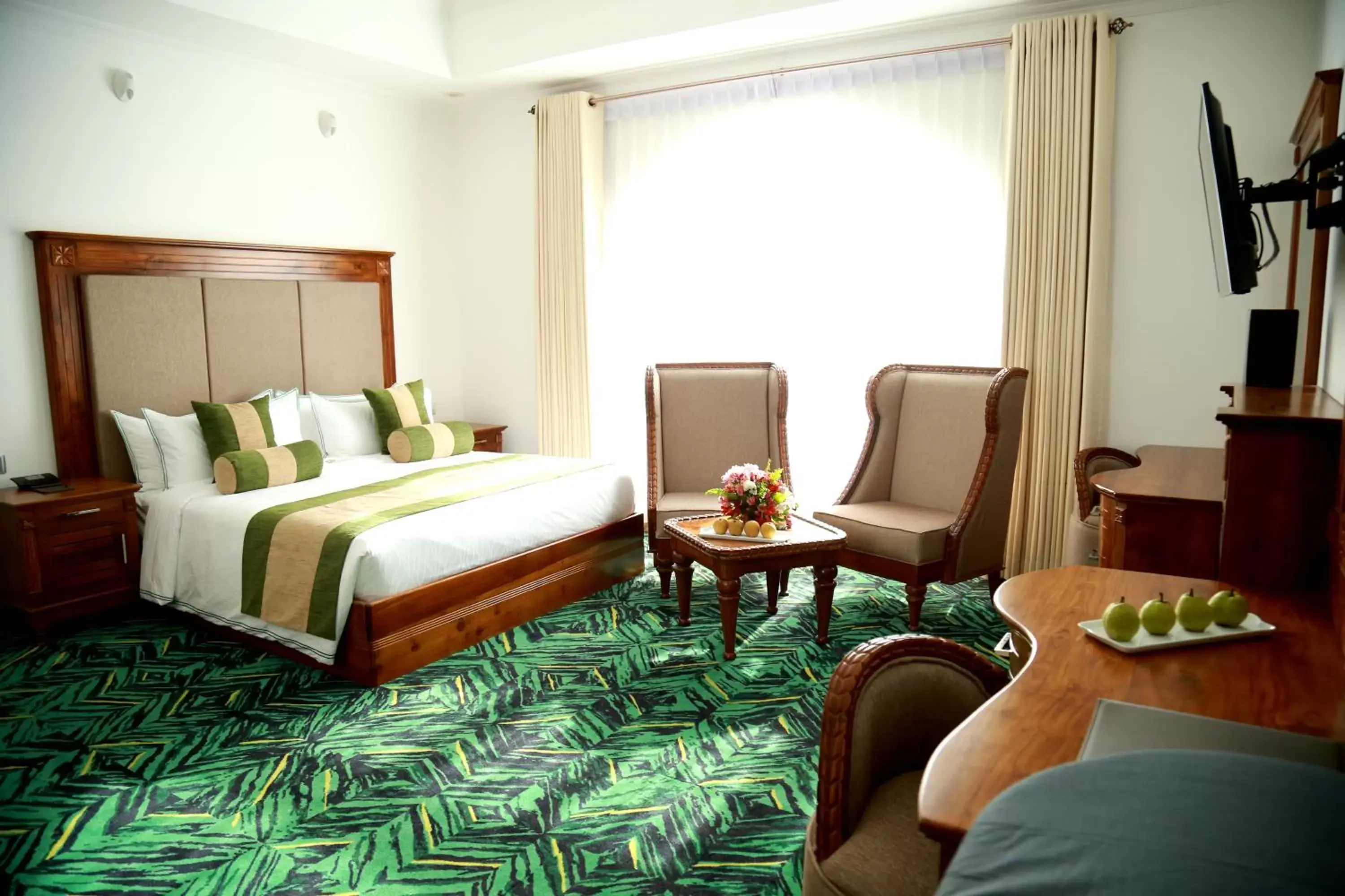 Executive Two-Bedroom Suite in Araliya Green City Hotel Executive Two-Bedroom Suite in Araliya Green City Hotel