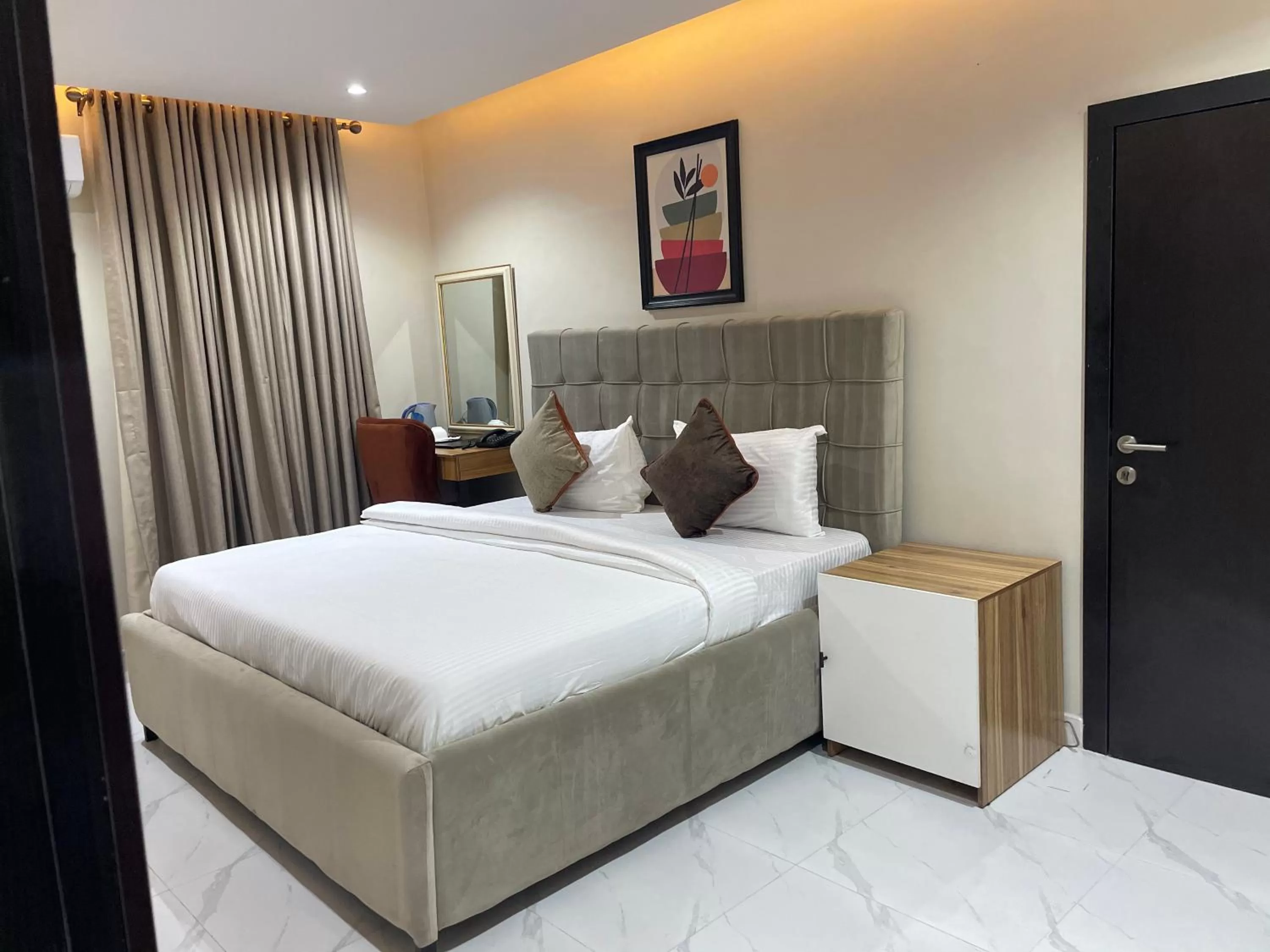 Bed in Choice Suites Signature