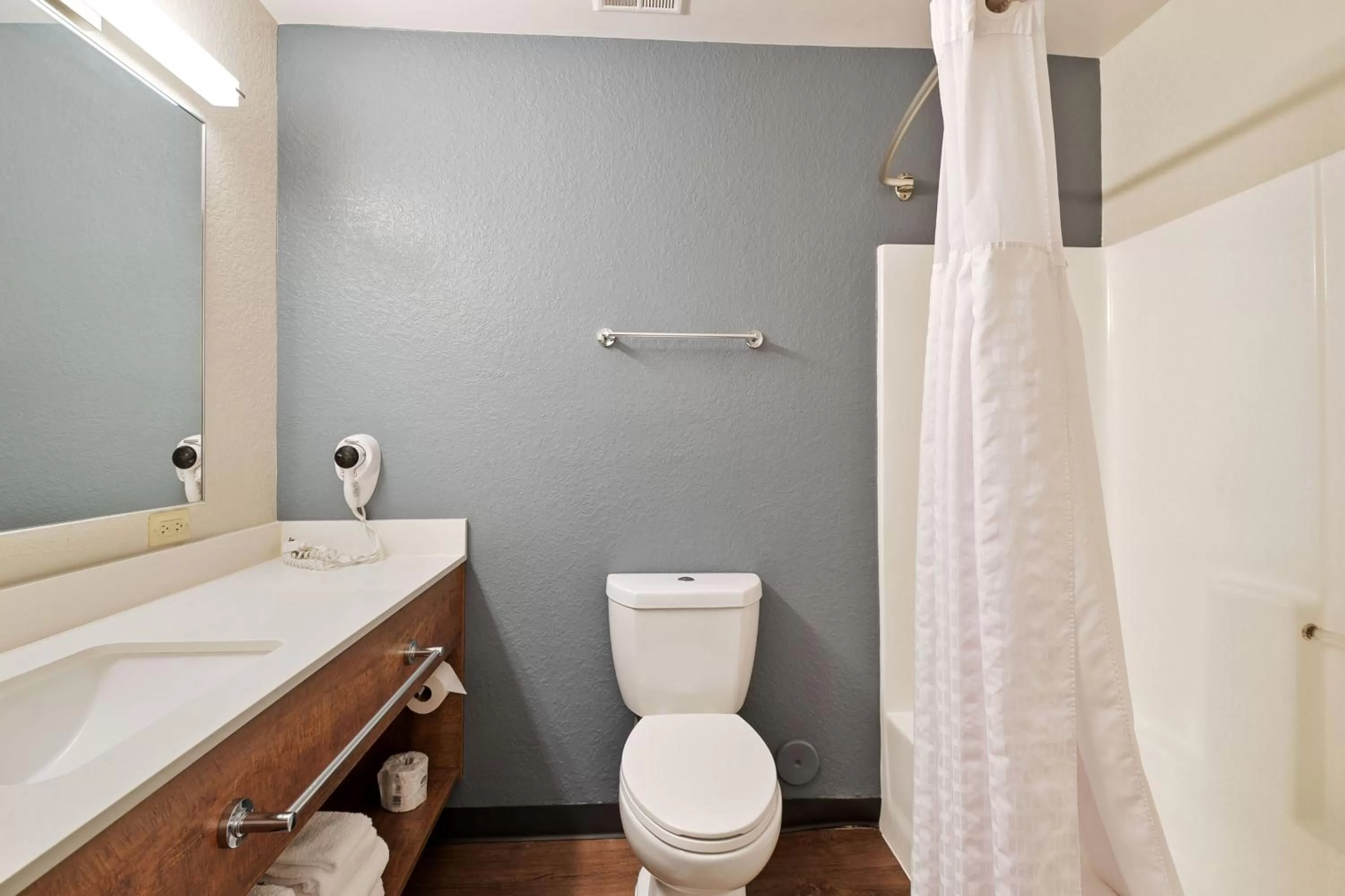 Bathroom in Extended Stay America Premier Suites - Miami - Downtown Brickell - Cruise Port