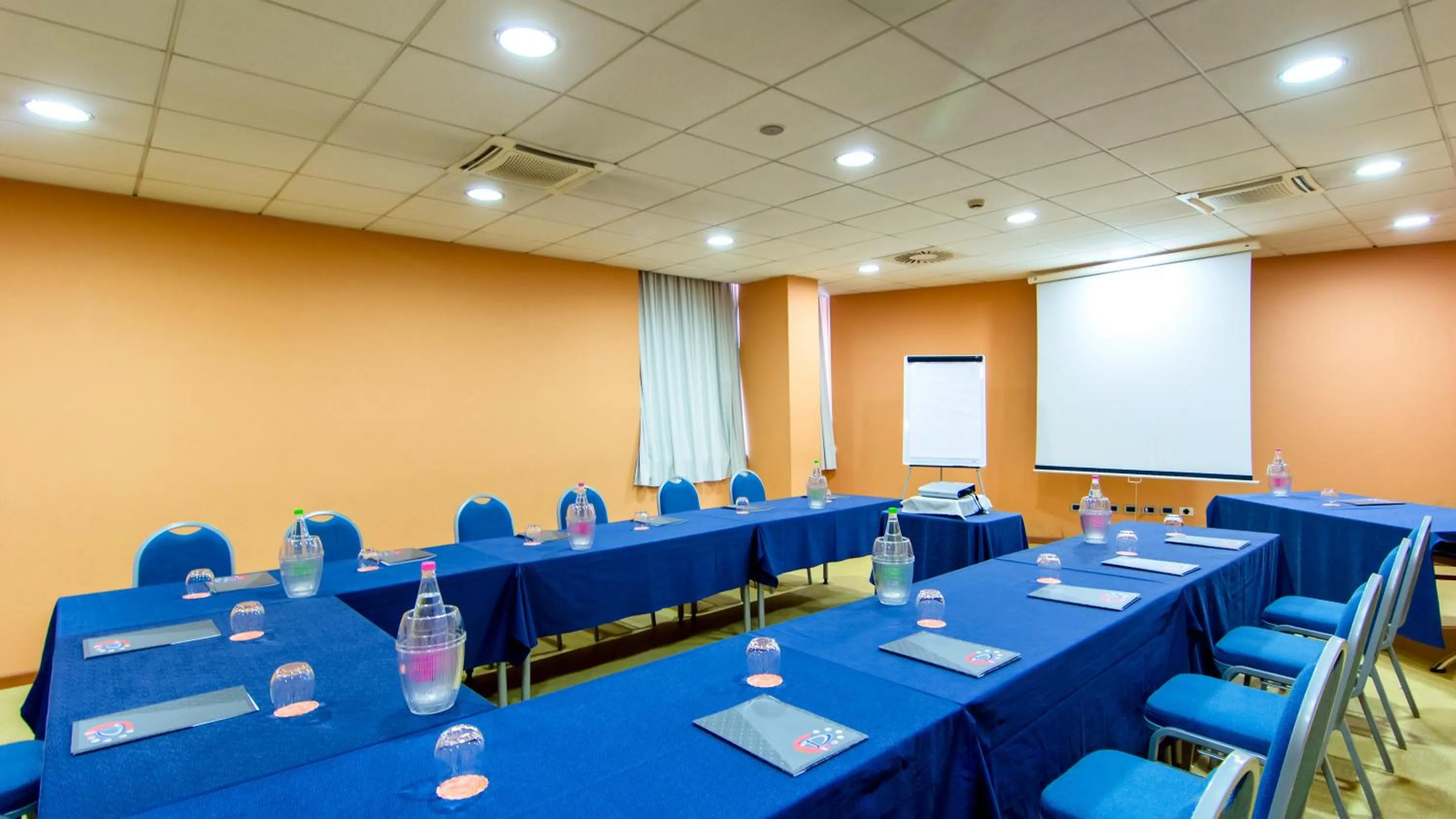Business facilities in Hotel Concorde
