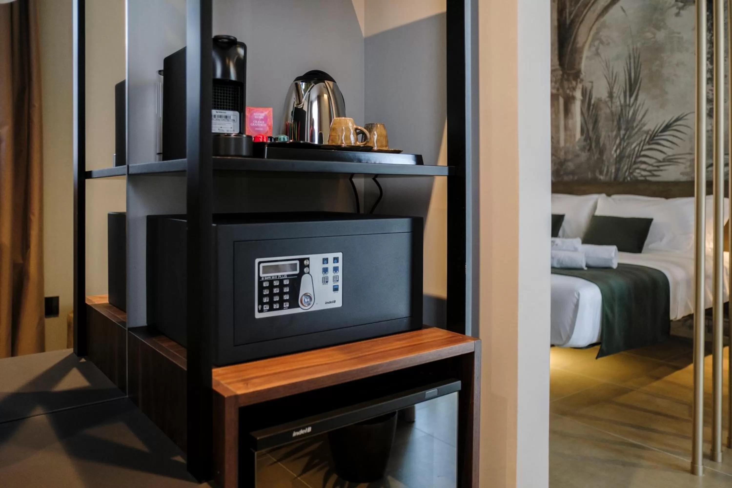 TV/Entertainment Center in Aquasuite