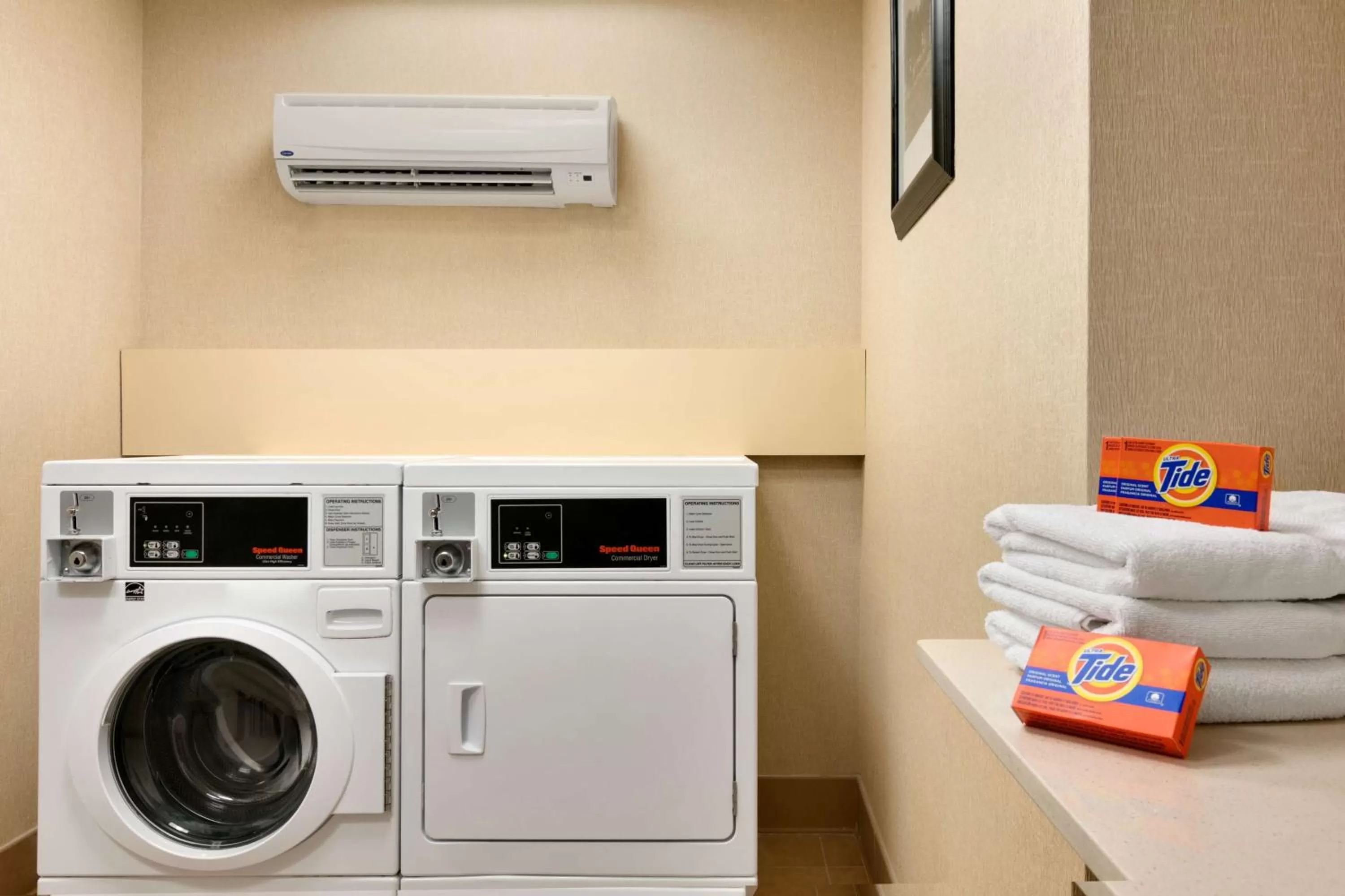 Property building in Hampton Inn & Suites Mahwah