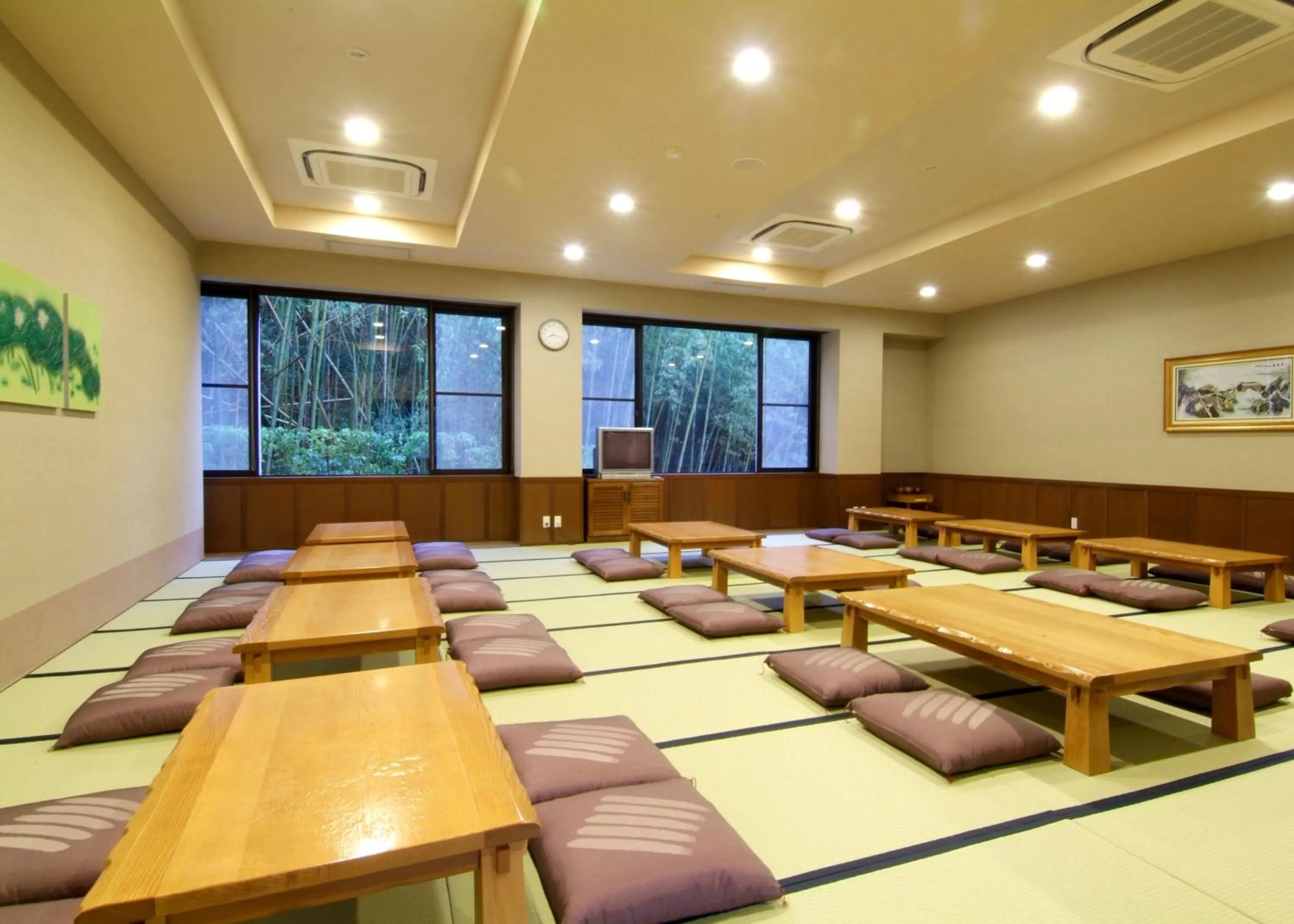 Restaurant/places to eat in Route Inn Grantia Dazaifu