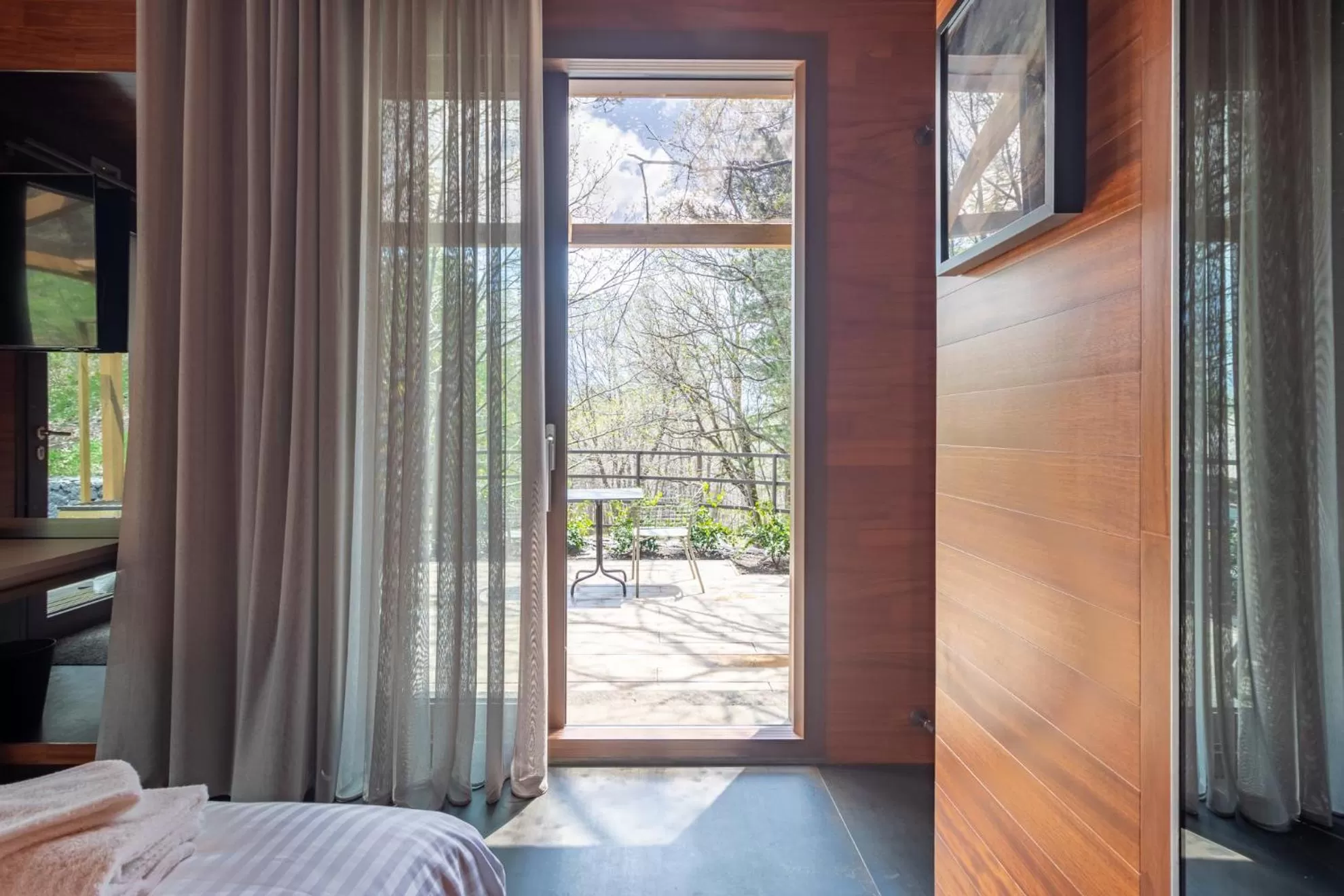 Garden view, Bed in Locanda Milia Etna