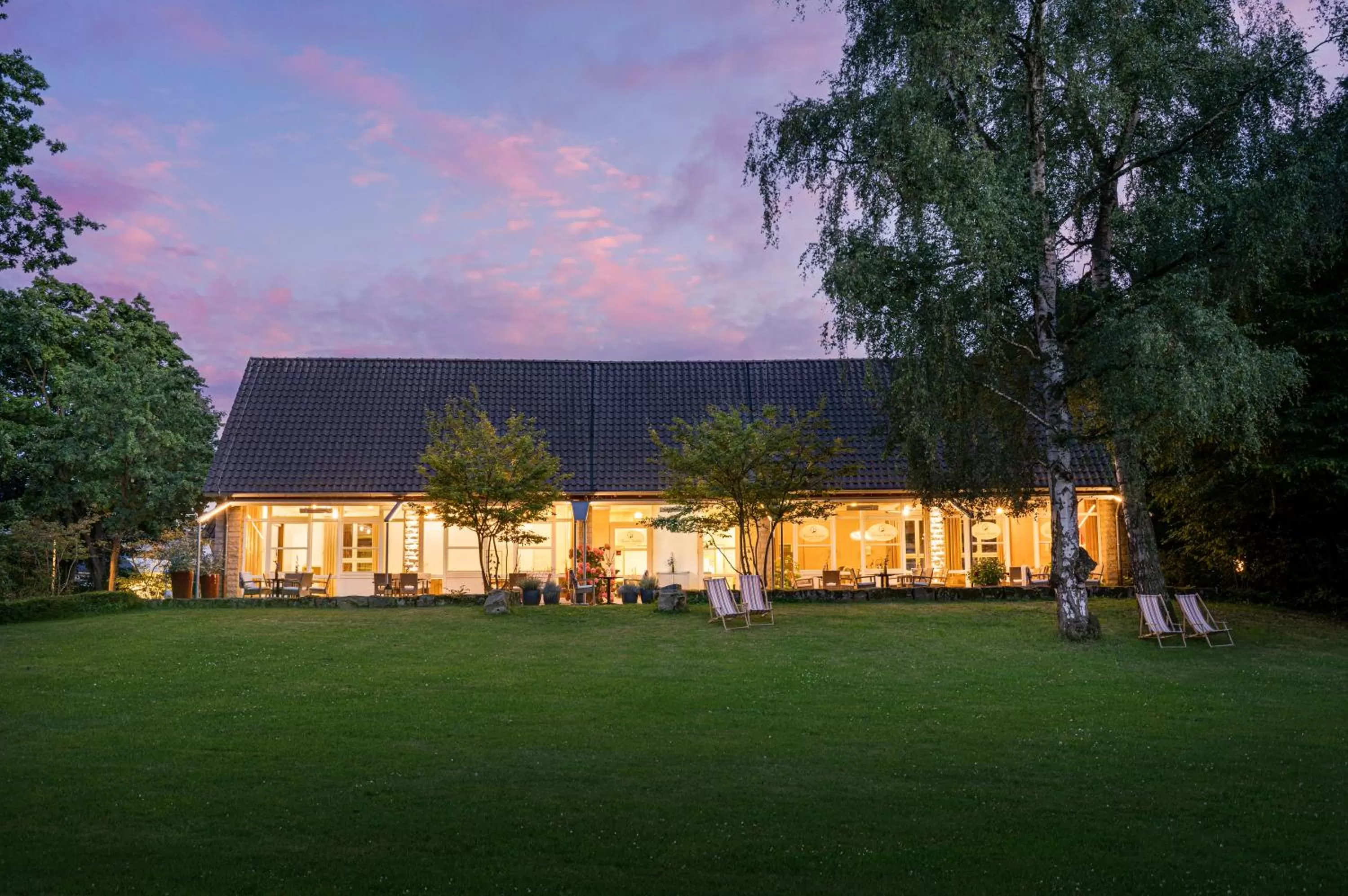 Property building in Flussbett Hotel