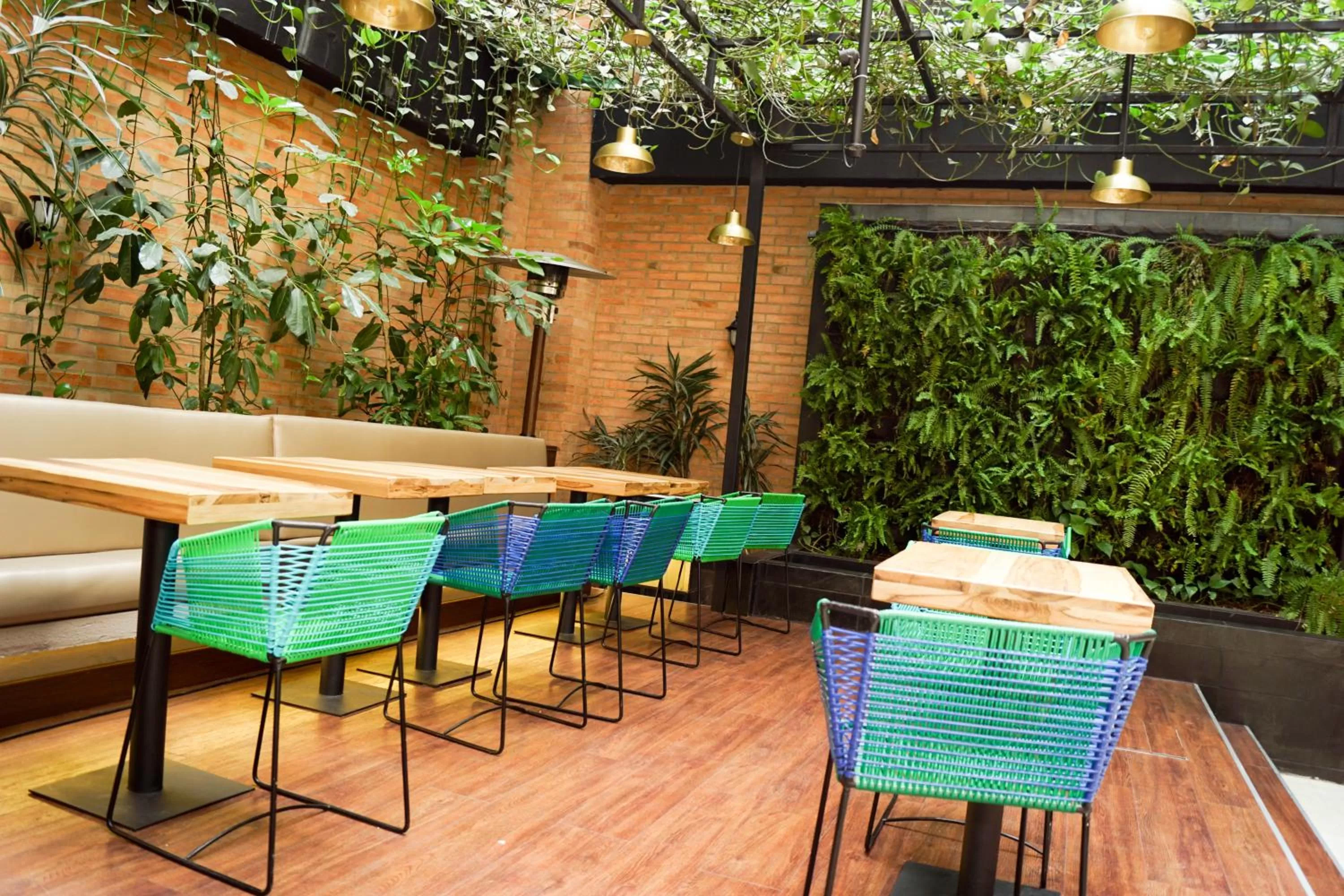 Restaurant/places to eat in Hotel Factory Green Bogotá Occidente Calle 80