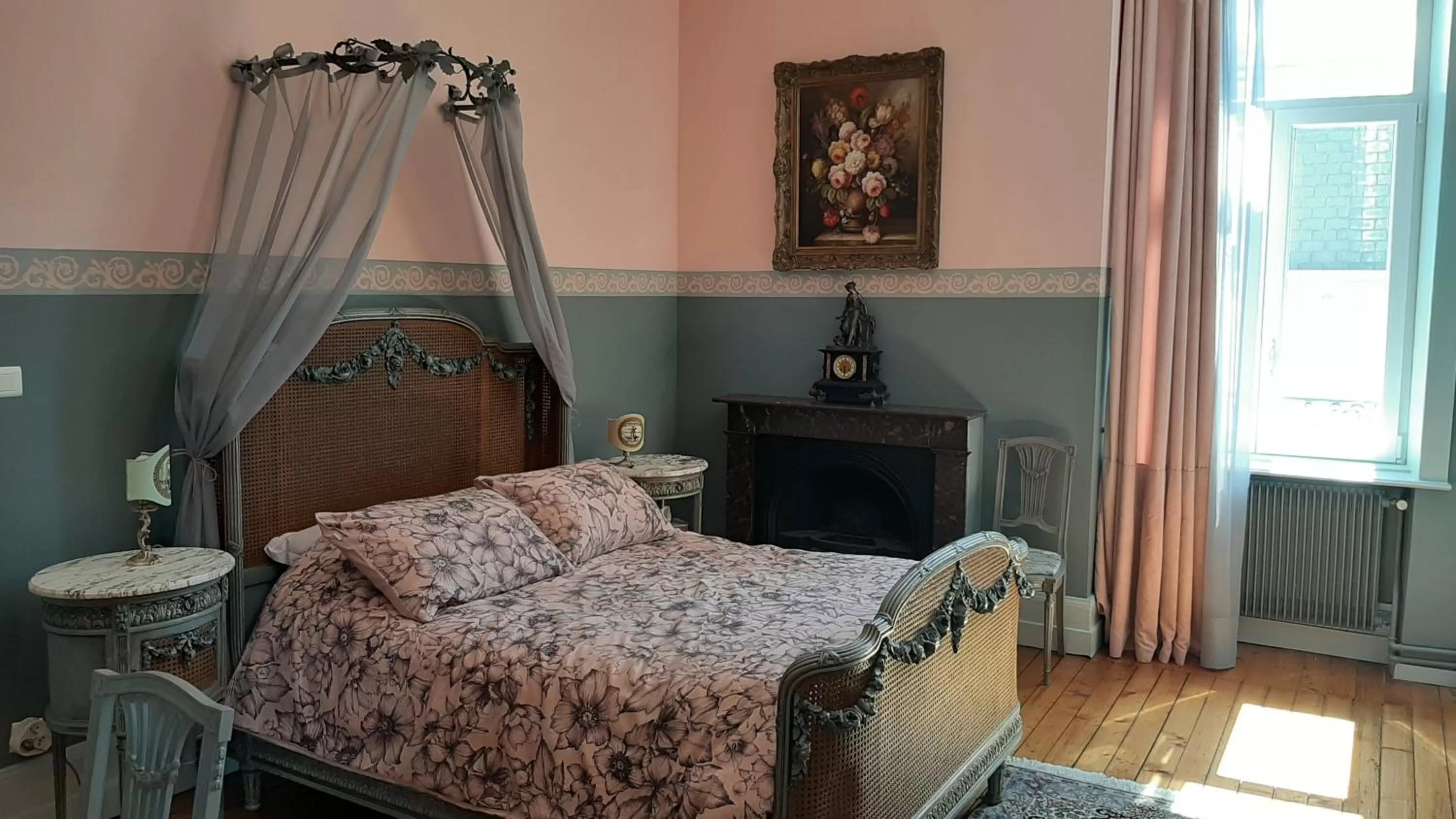 Billiard, Bed in La Belle Boulonnaise