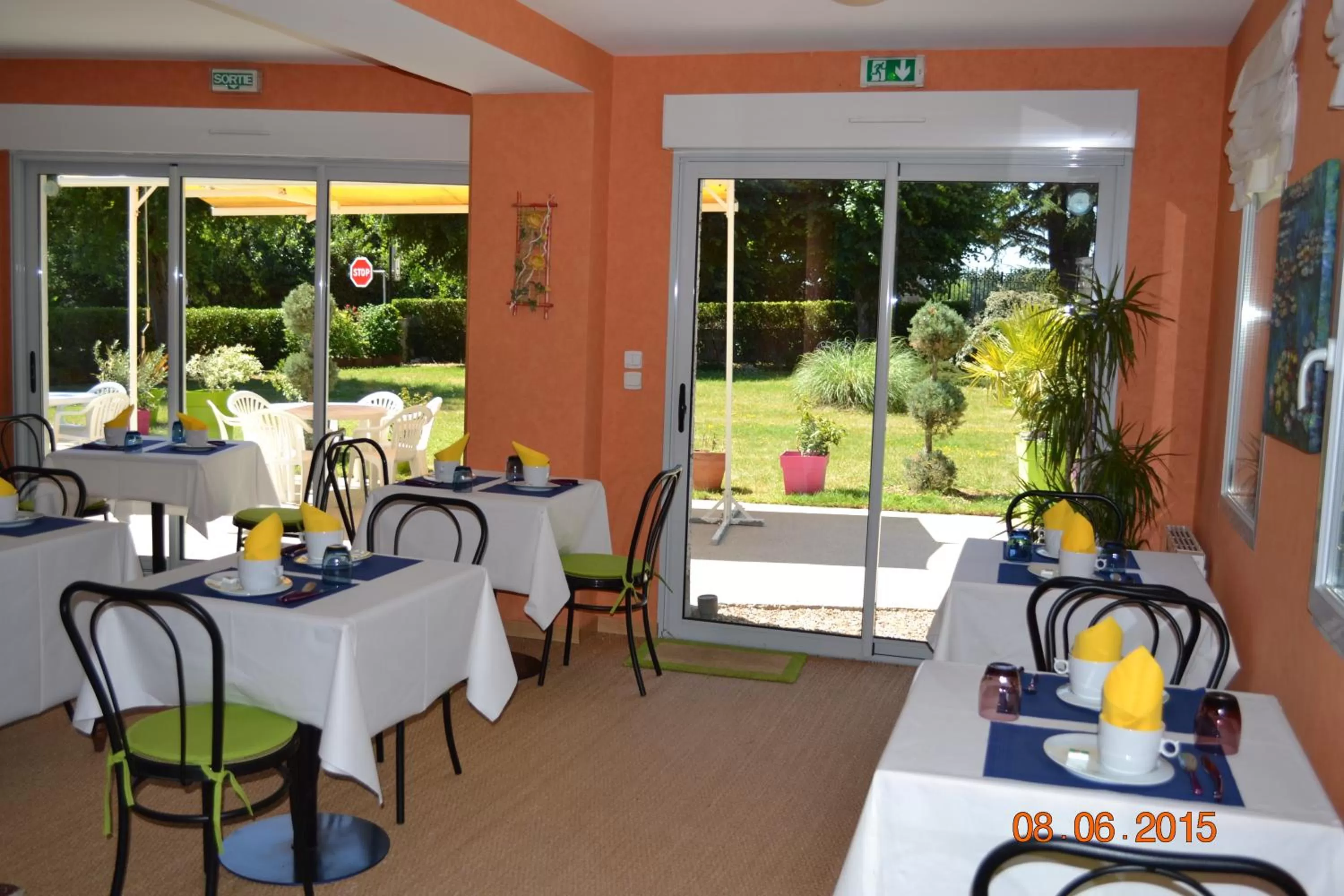 Restaurant/places to eat in Hôtel Le Castel