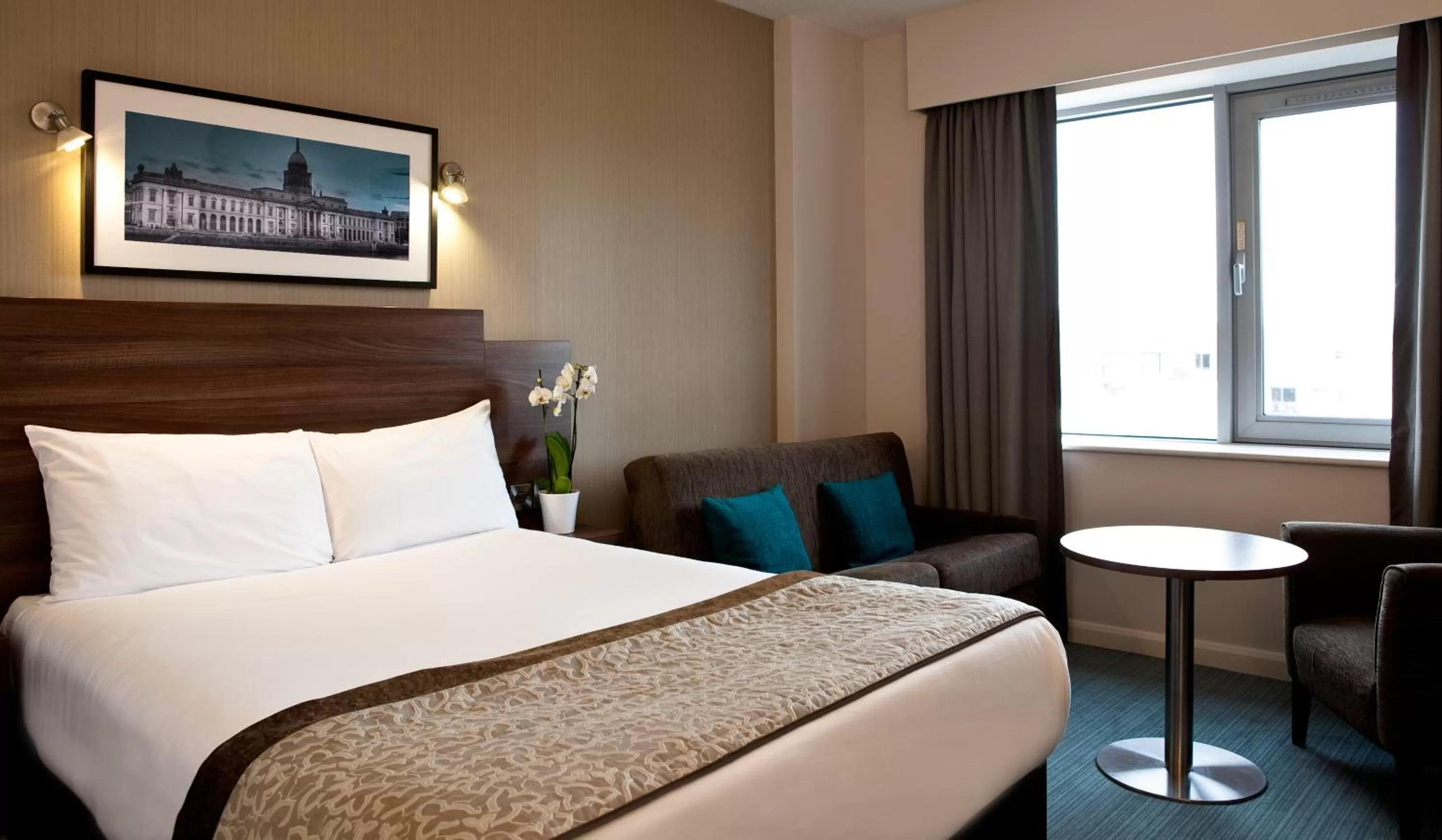 Family Room (2 Adults + 2 Children) in Leonardo Hotel Dublin Parnell Street