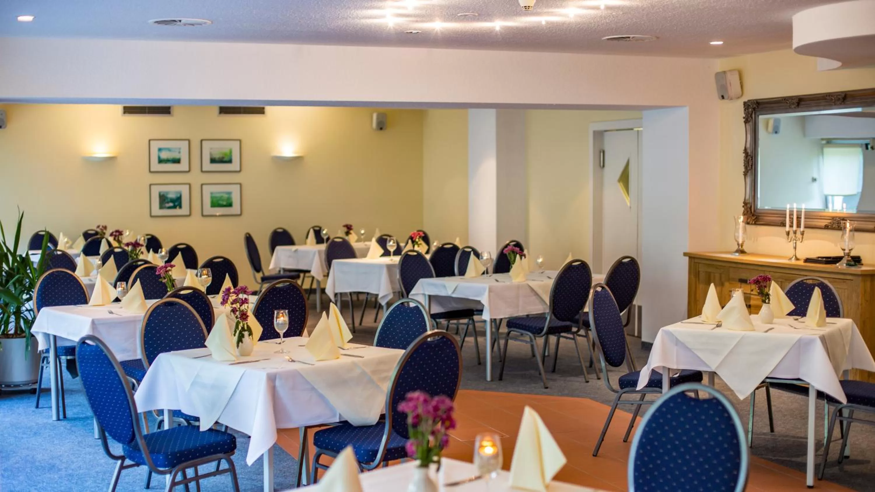 Restaurant/places to eat in Seepark Hotel am Wandlitzsee