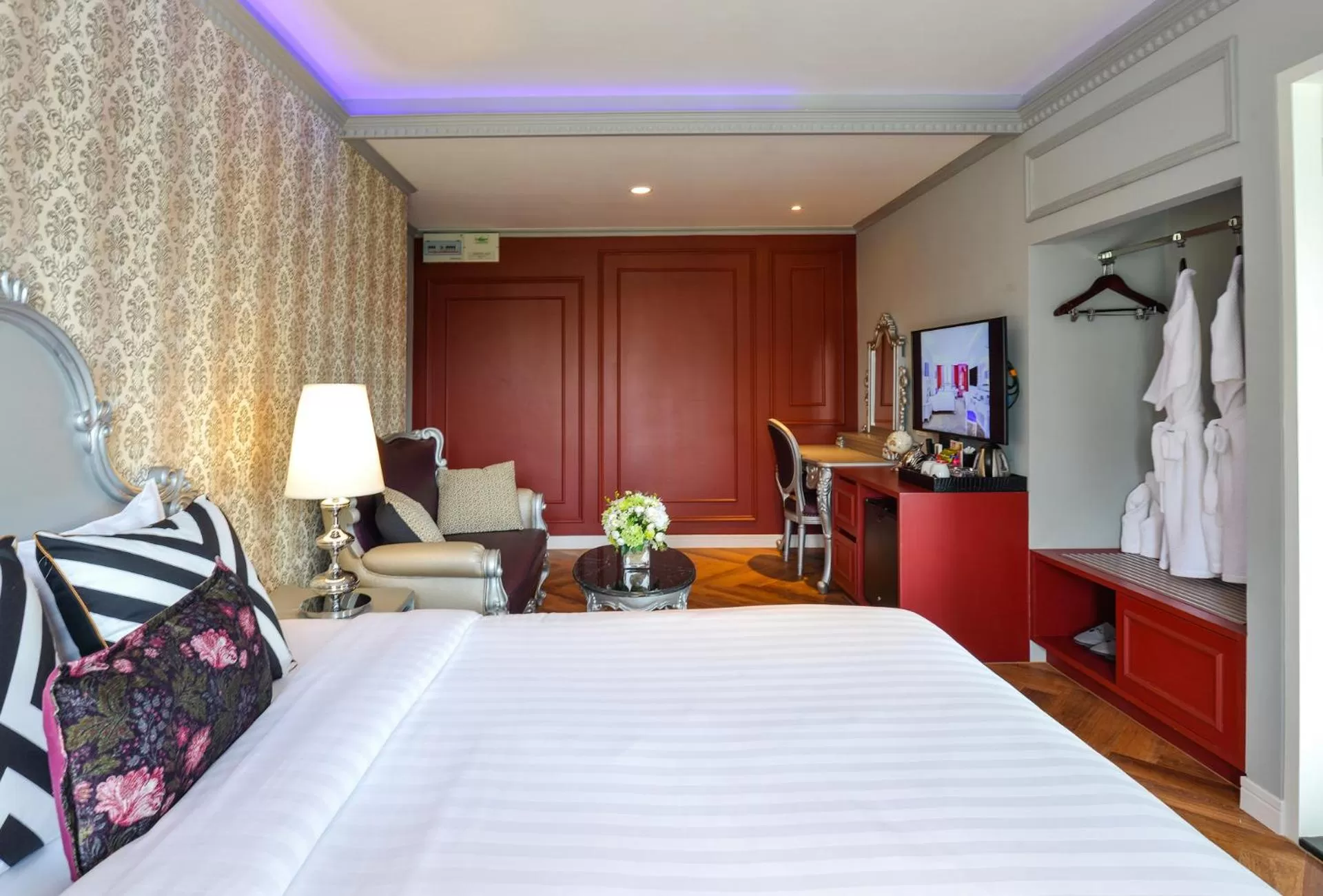 Bedroom, Bed in Villa De Khaosan by Chillax