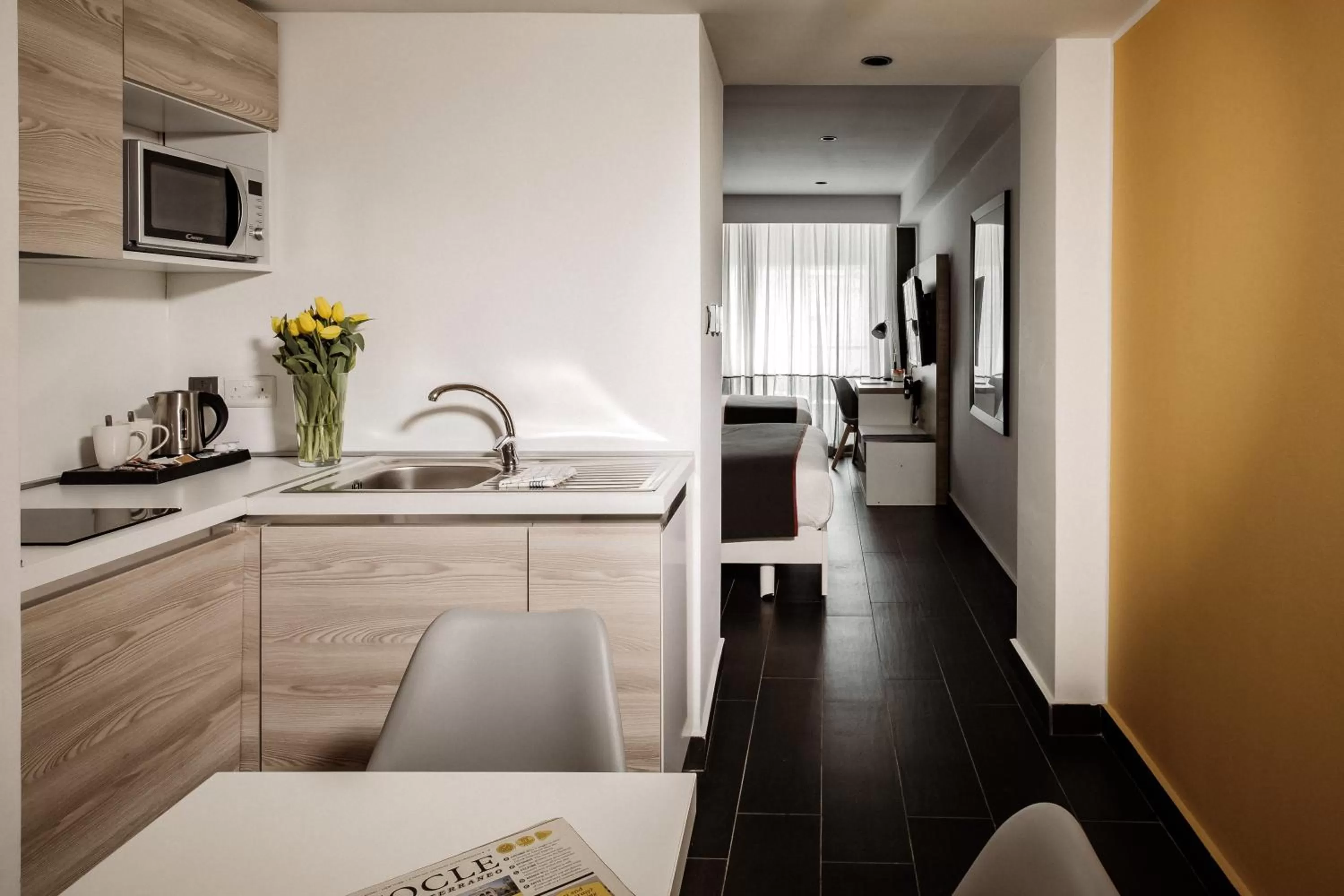 Kitchen or kitchenette in be.HOTEL