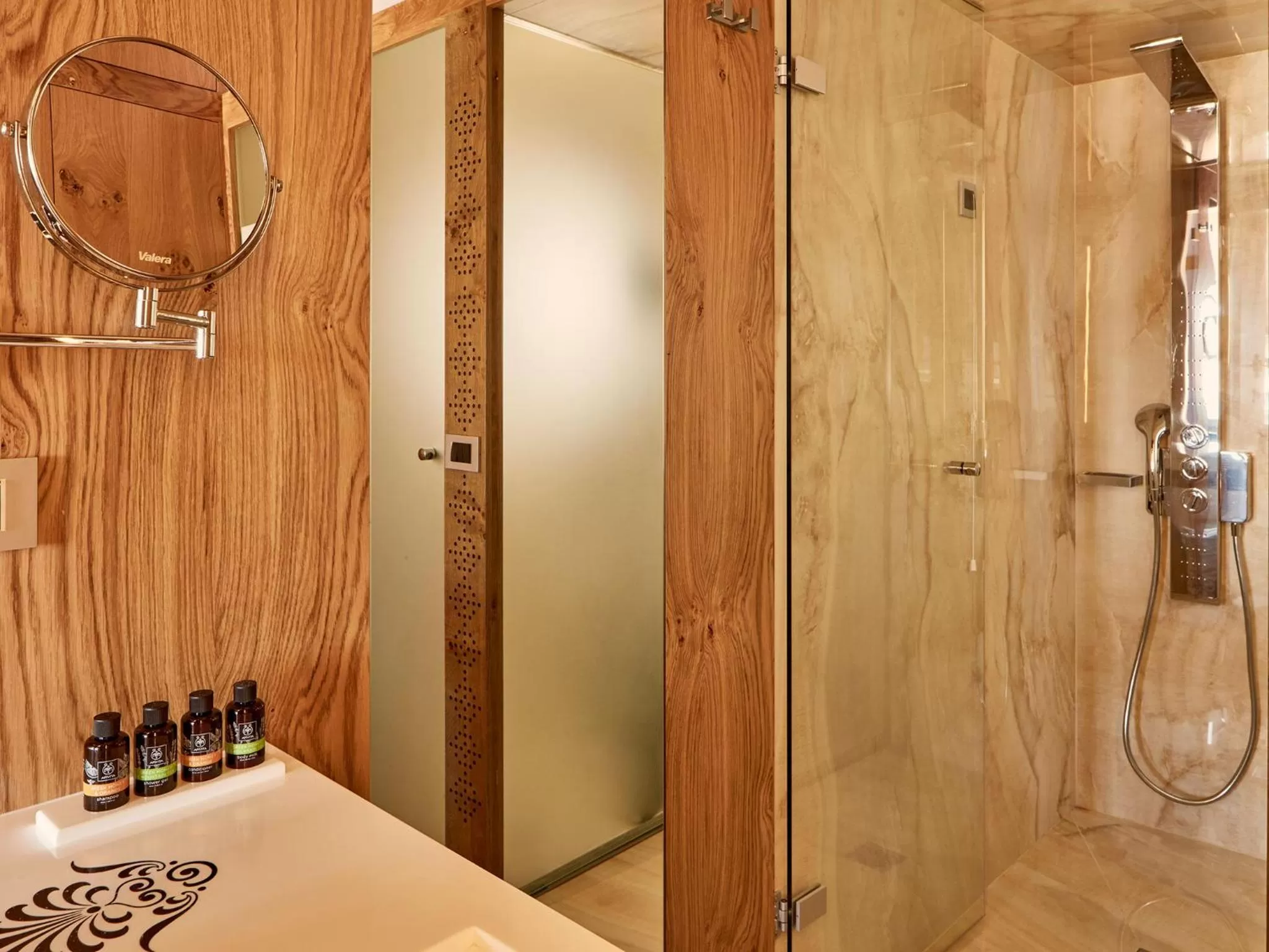 Bathroom in Domus Renier Boutique Hotel