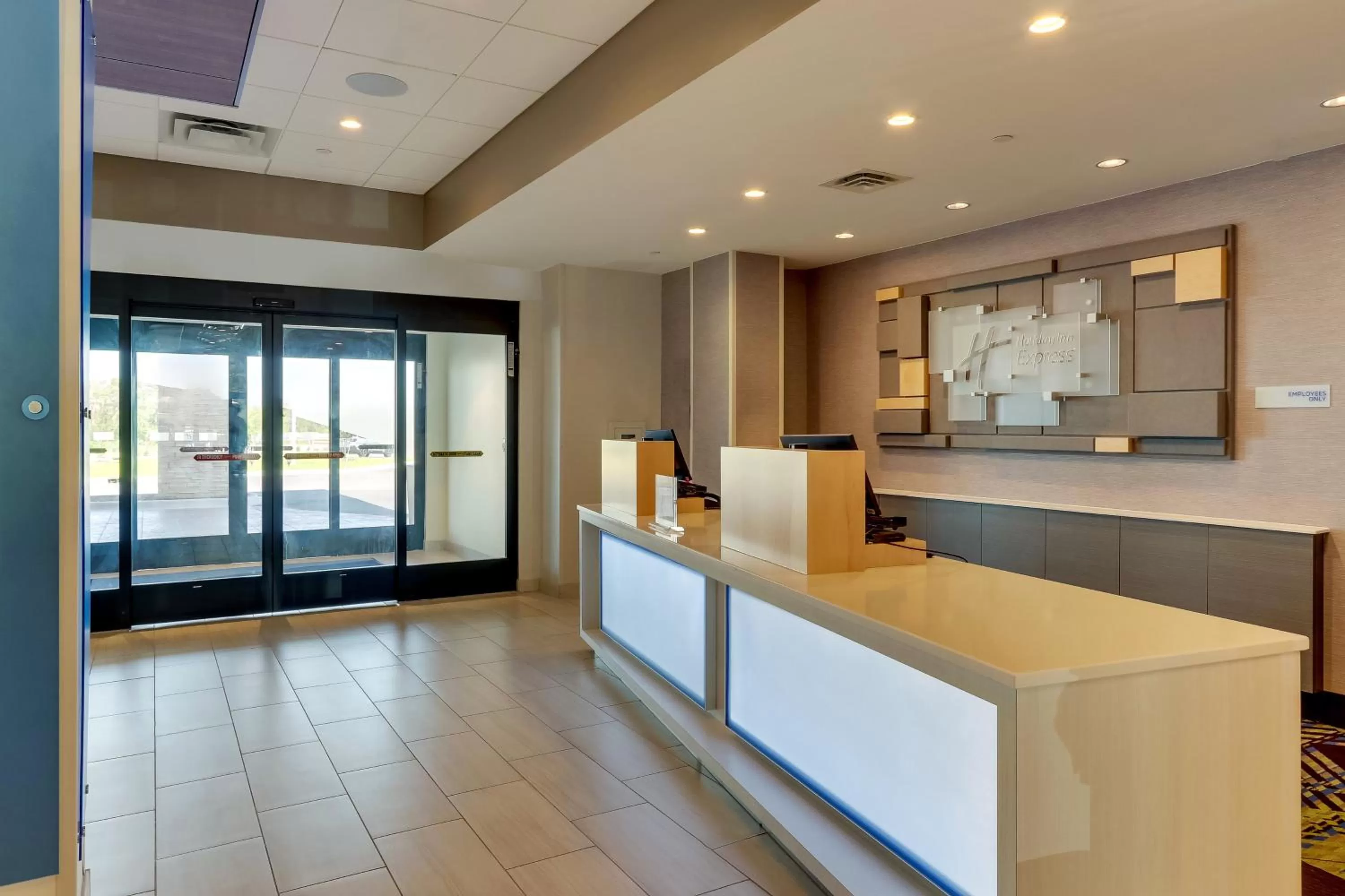 Property building in Holiday Inn Express - Wilmington - Porters Neck by IHG
