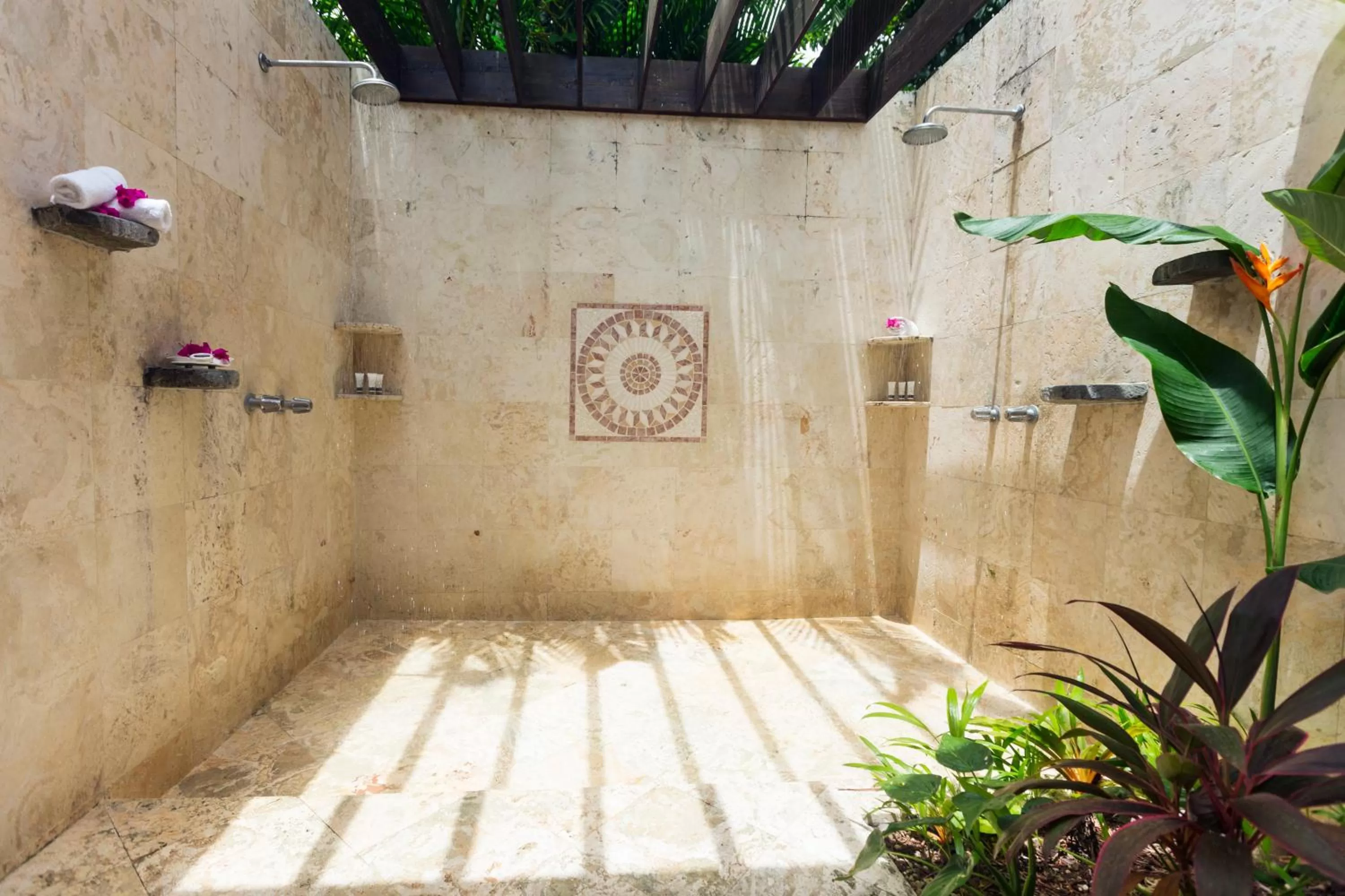 Shower in Stonefield Villa Resort