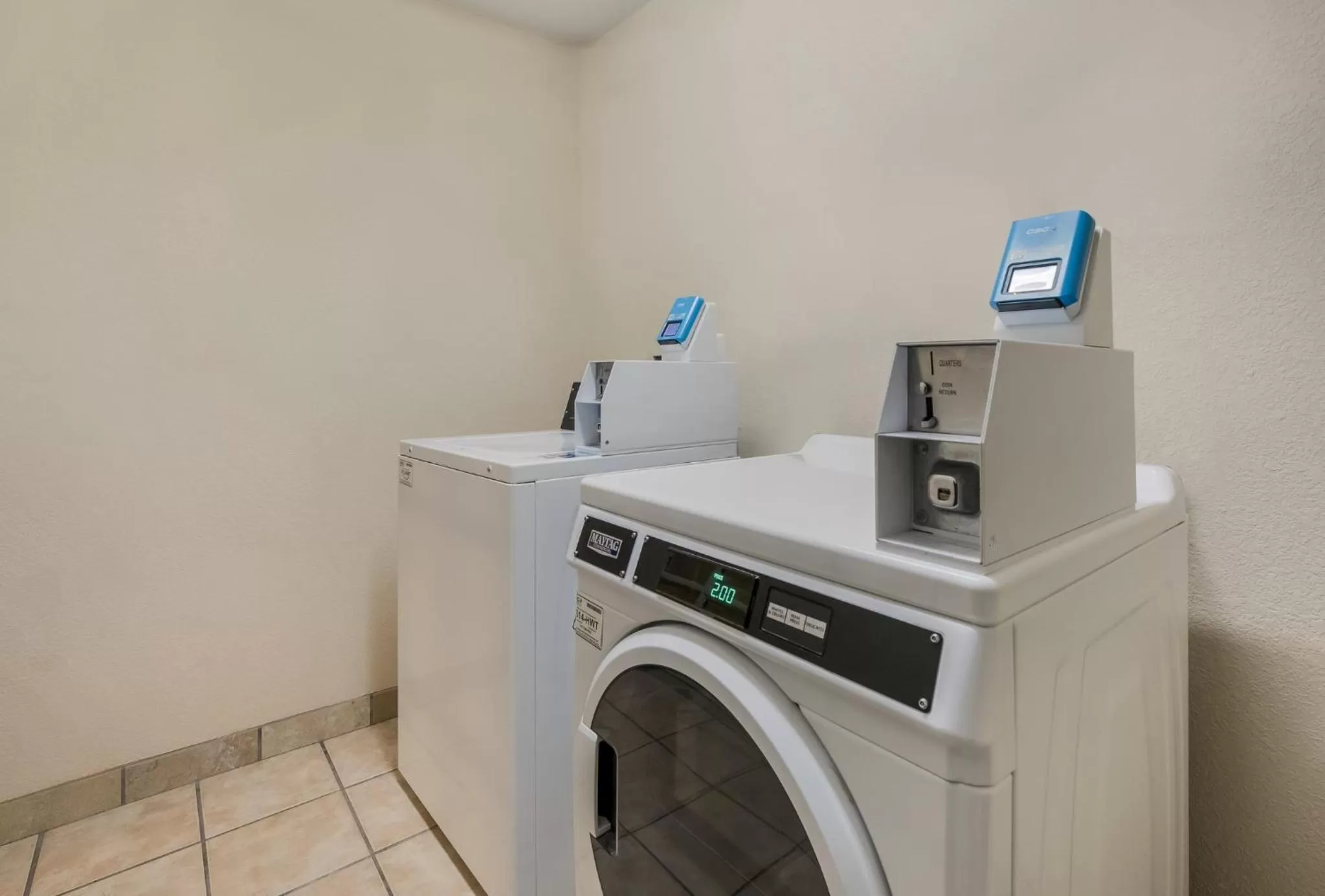 laundry in Red Roof Inn & Suites Knoxville East