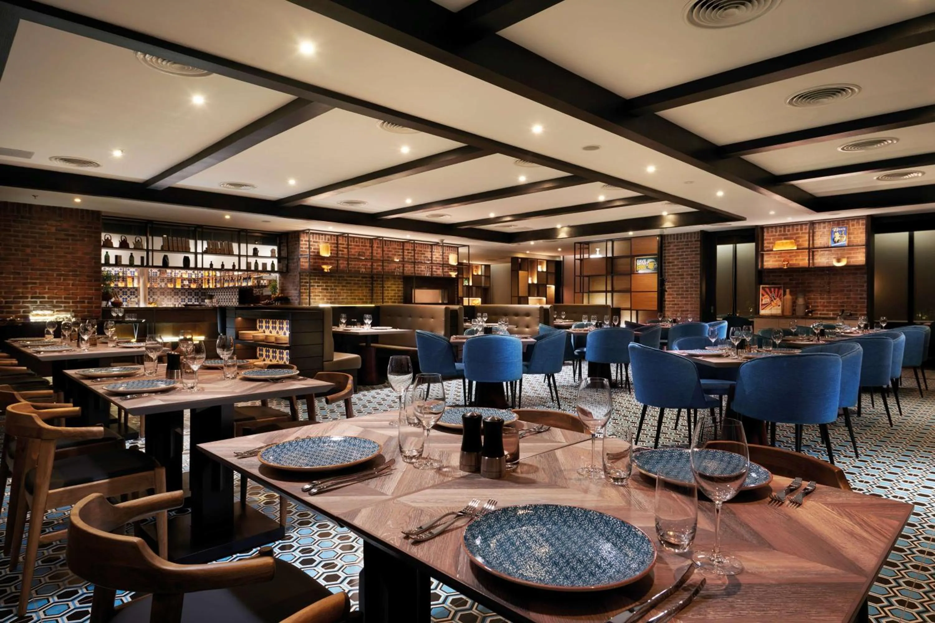 Restaurant/places to eat in Doubletree By Hilton Shah Alam I-City