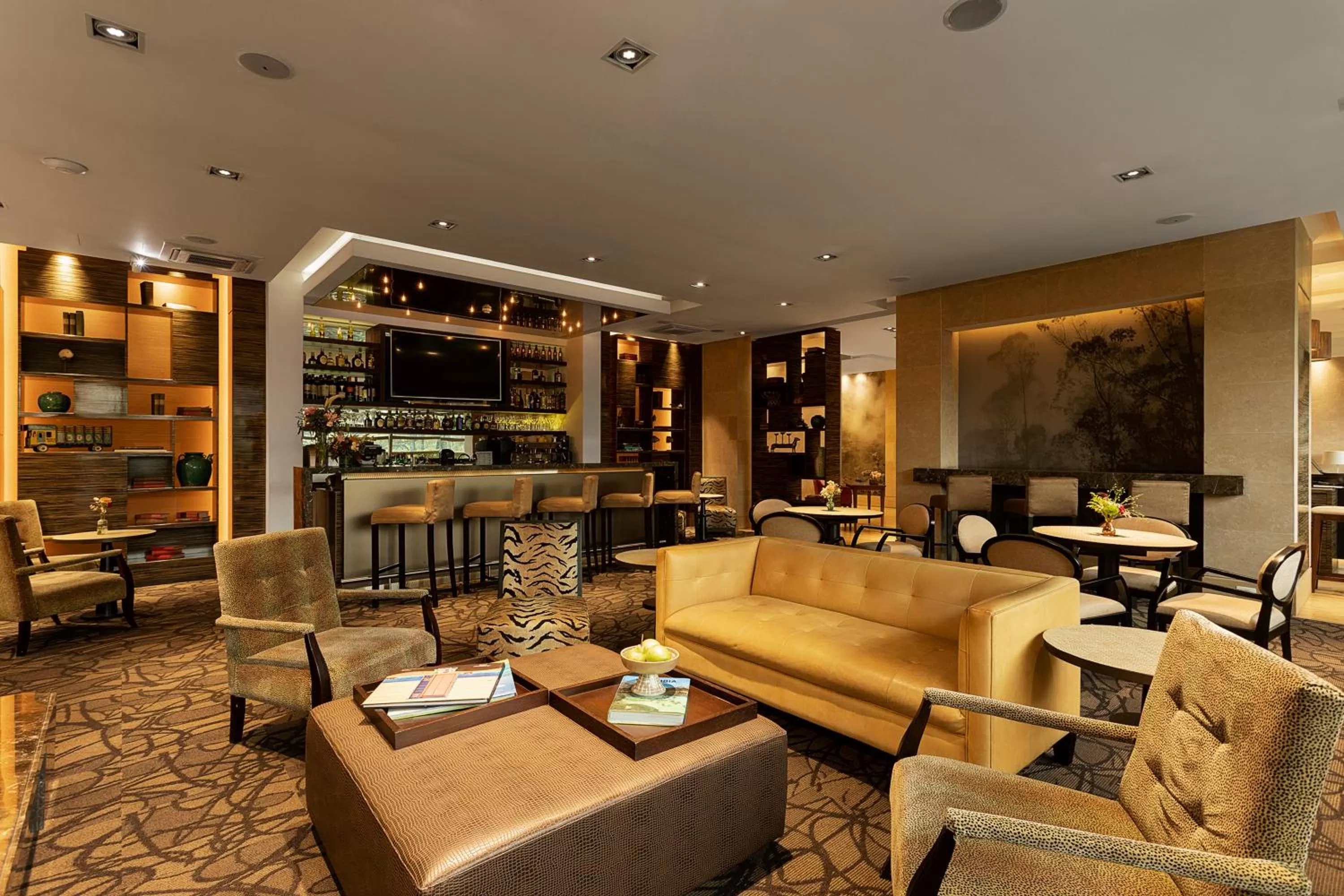 Lobby or reception in EK Hotel By Preferred Hotels Group