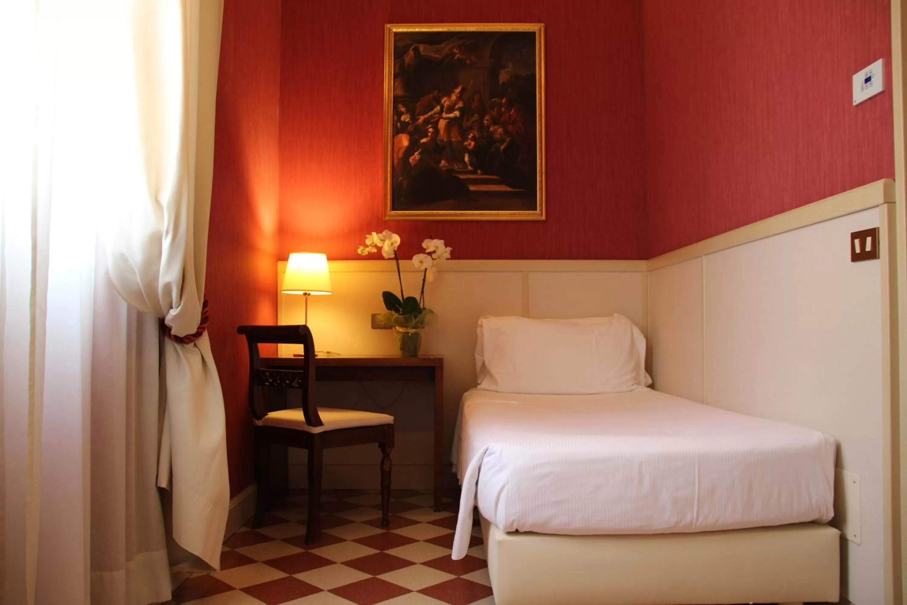 Bed in Basilica Hotel