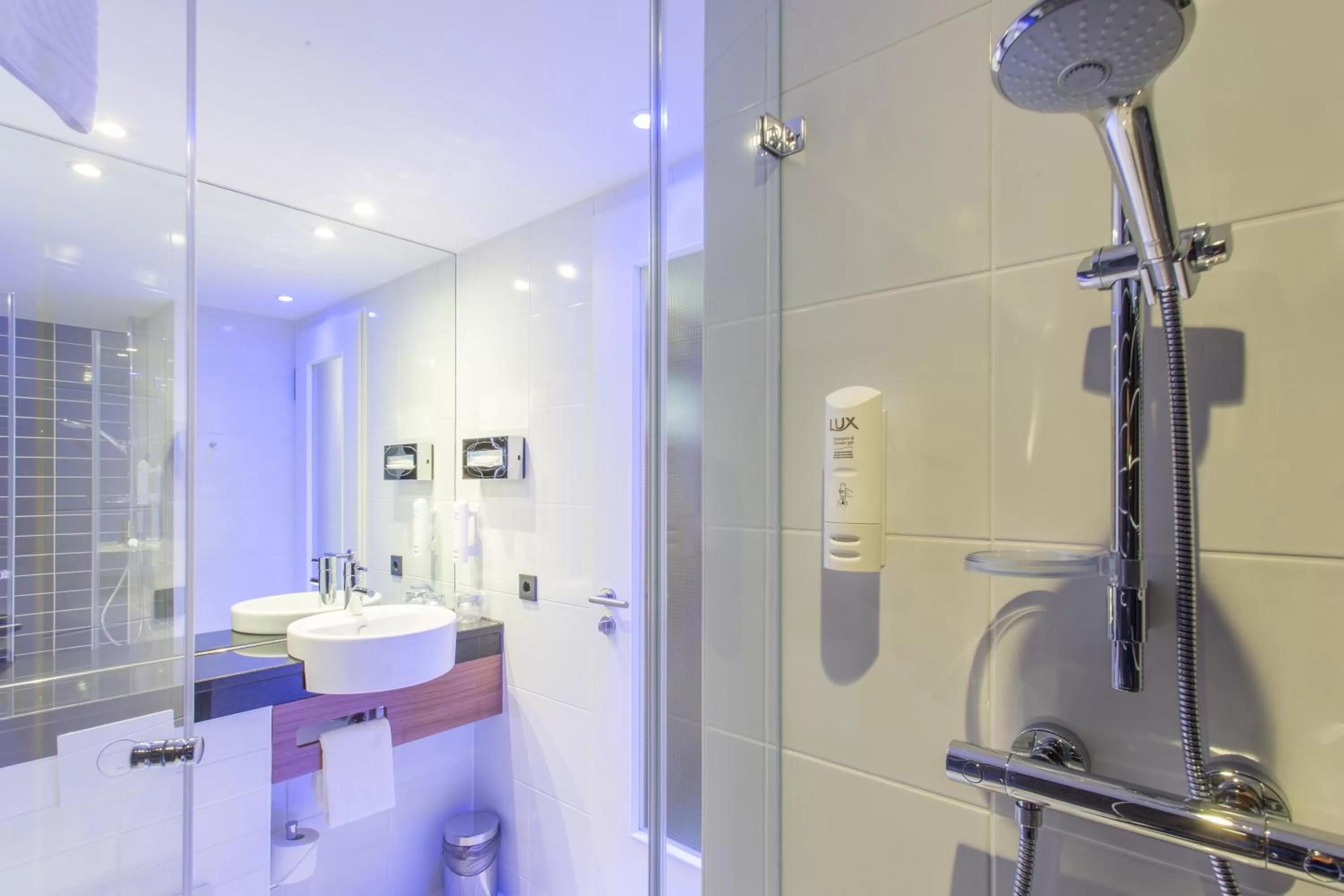 Bathroom in Holiday Inn Express Neunkirchen by IHG