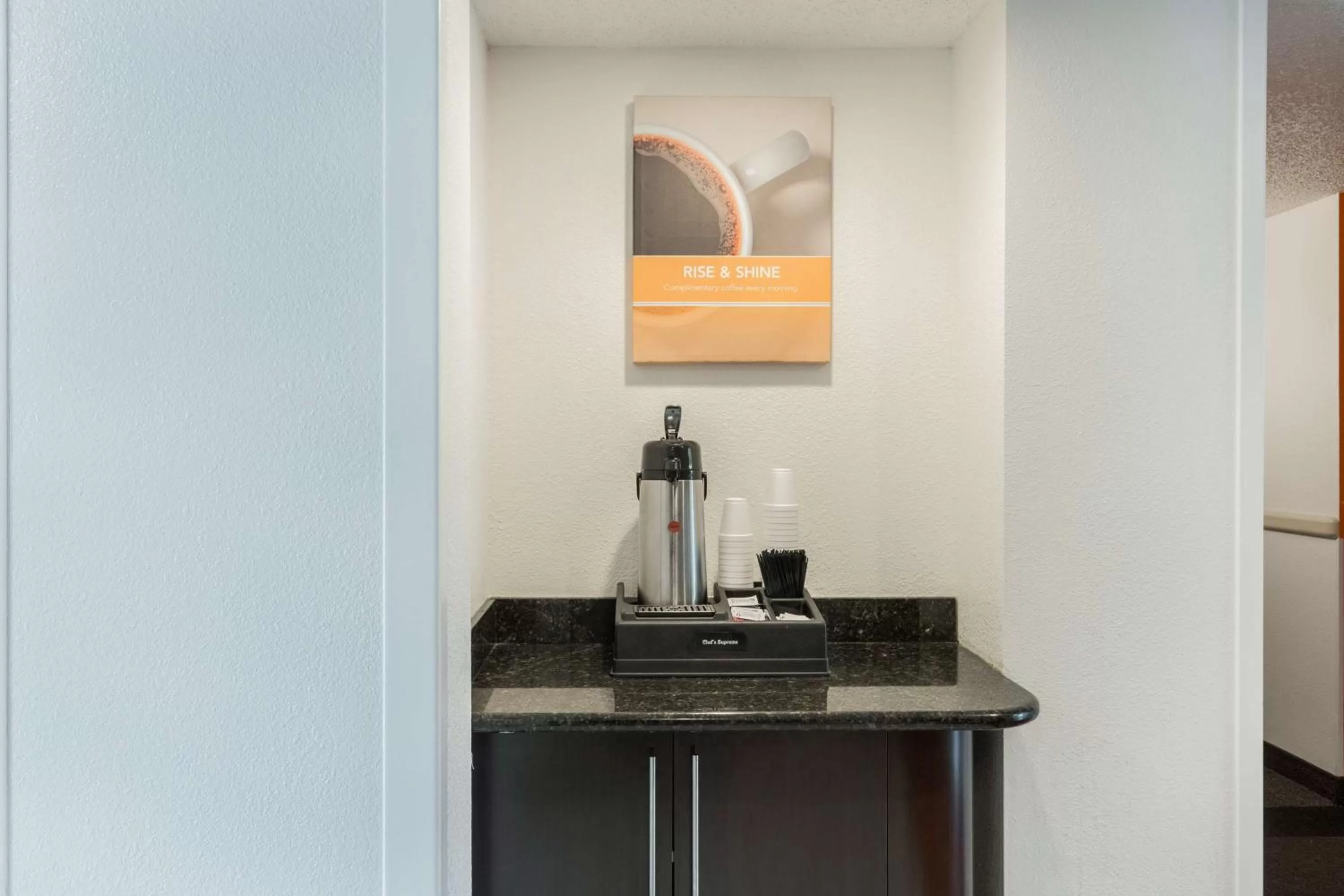 Restaurant/places to eat in Motel 6-Irving, TX - DFW Airport North