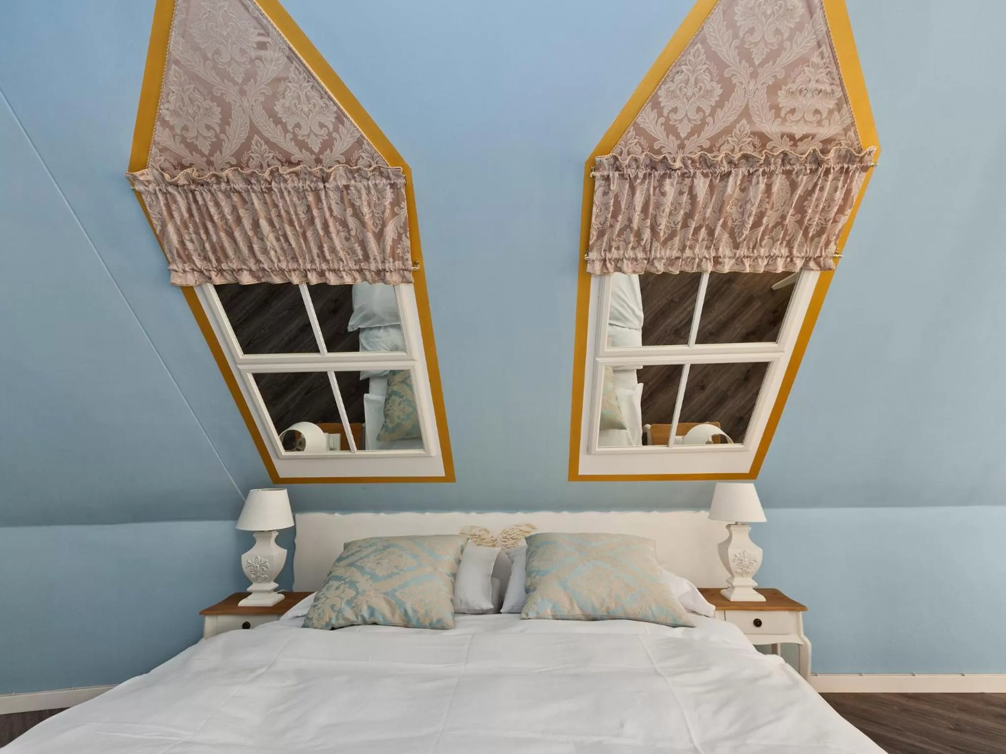 Bed in Cathedral Prague Apartments