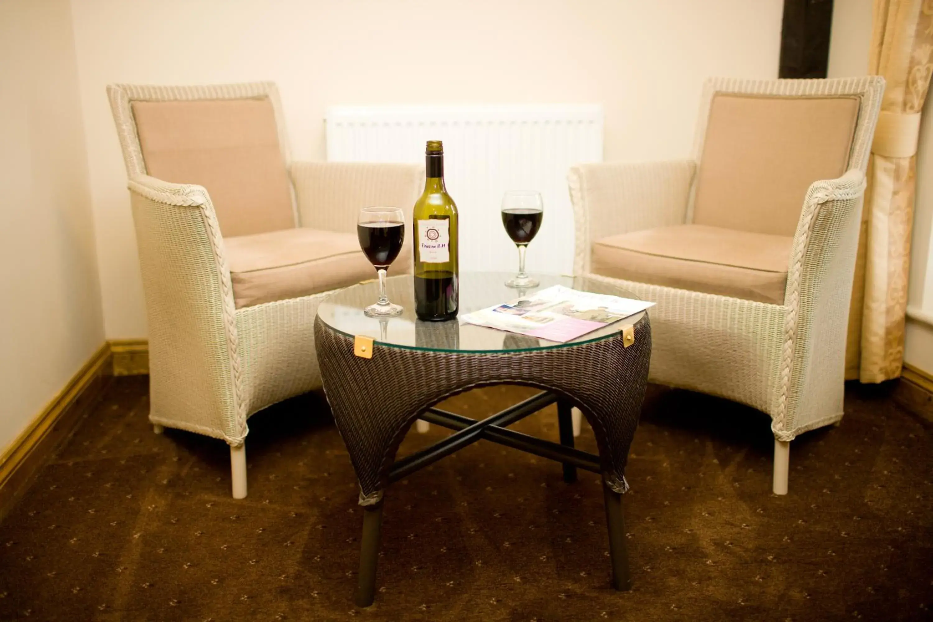 Superior Double or Twin Room with Garden View in The King William IV Country Inn & Restaurant Superior Double or Twin Room with Garden View in The King William IV Country Inn & Restaurant