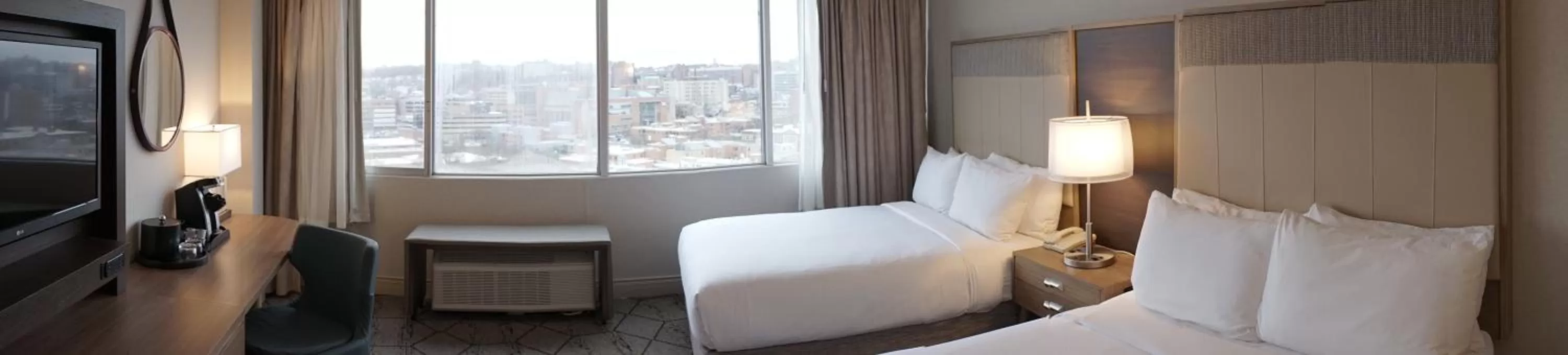 Photo of the whole room in Crowne Plaza Syracuse by IHG