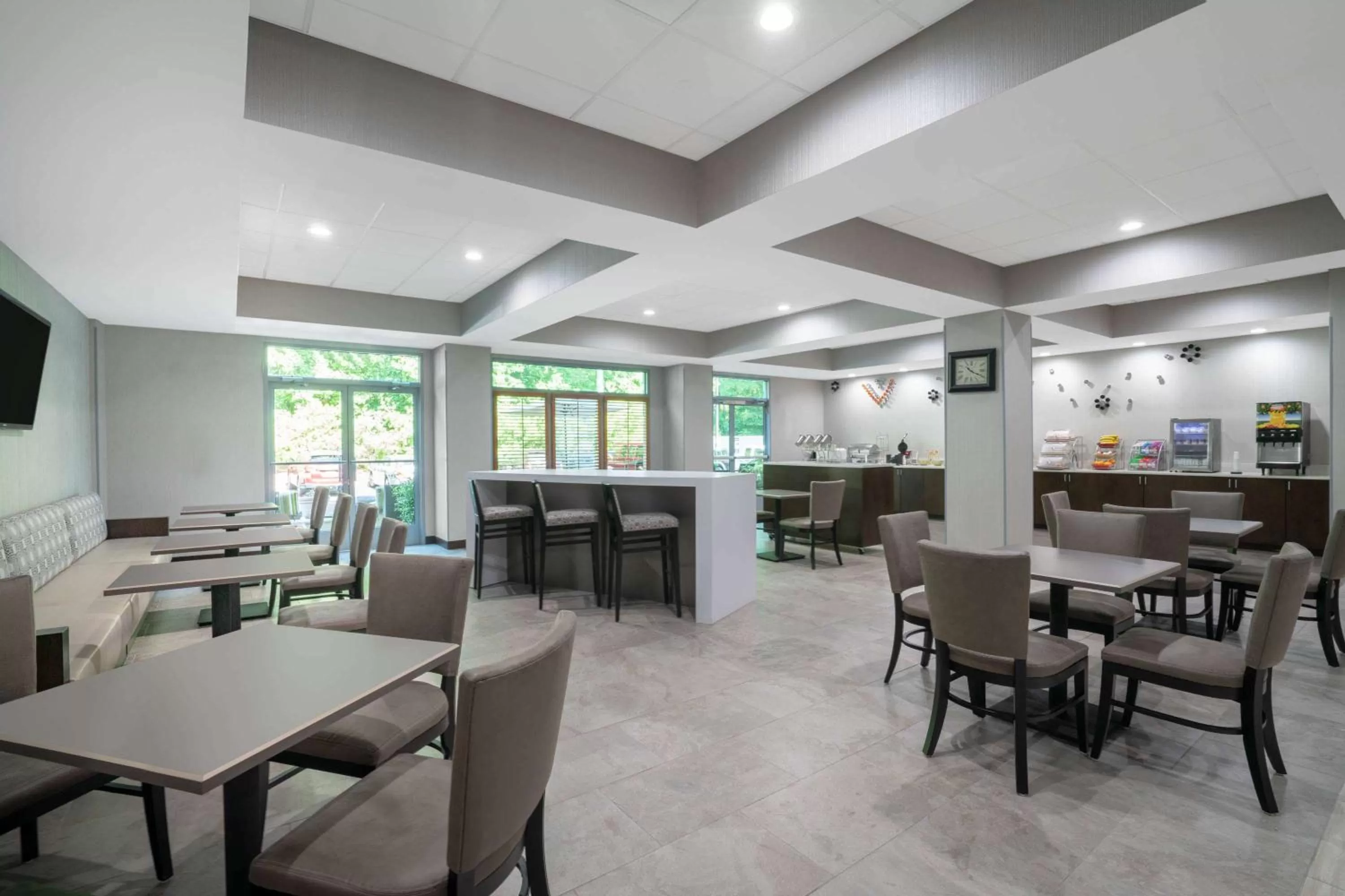 Restaurant/places to eat in Wingate by Wyndham Charlotte Airport