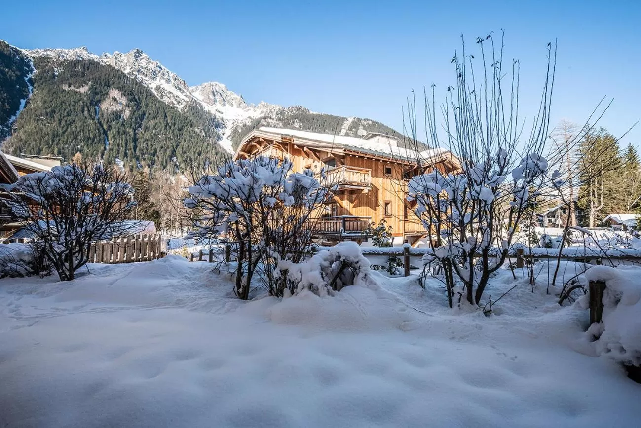Property building, Winter in Eden Hotel, Apartments and Chalet Chamonix Les Praz