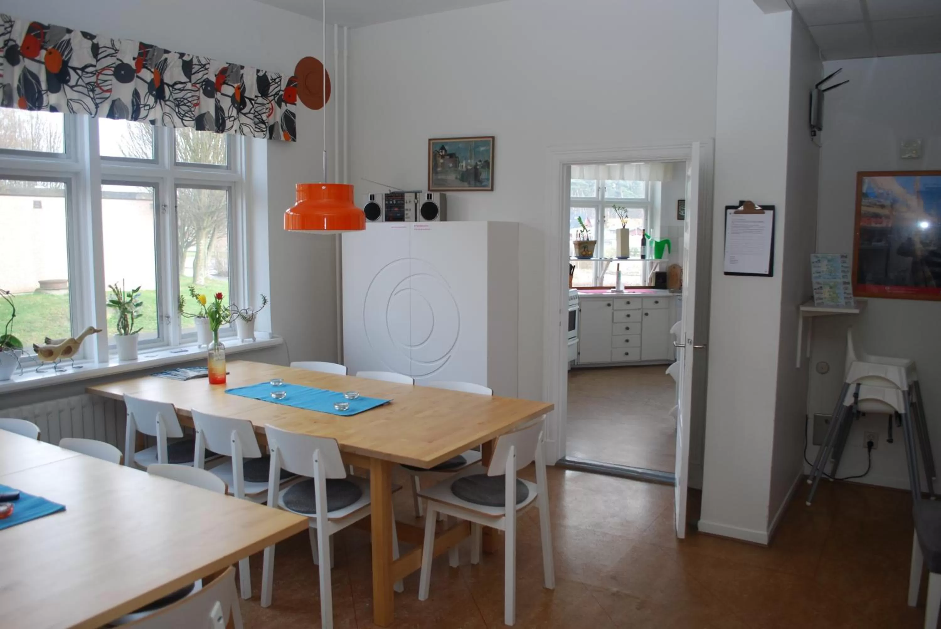 Communal lounge/ TV room in Åhus B&B och Vandrarhem