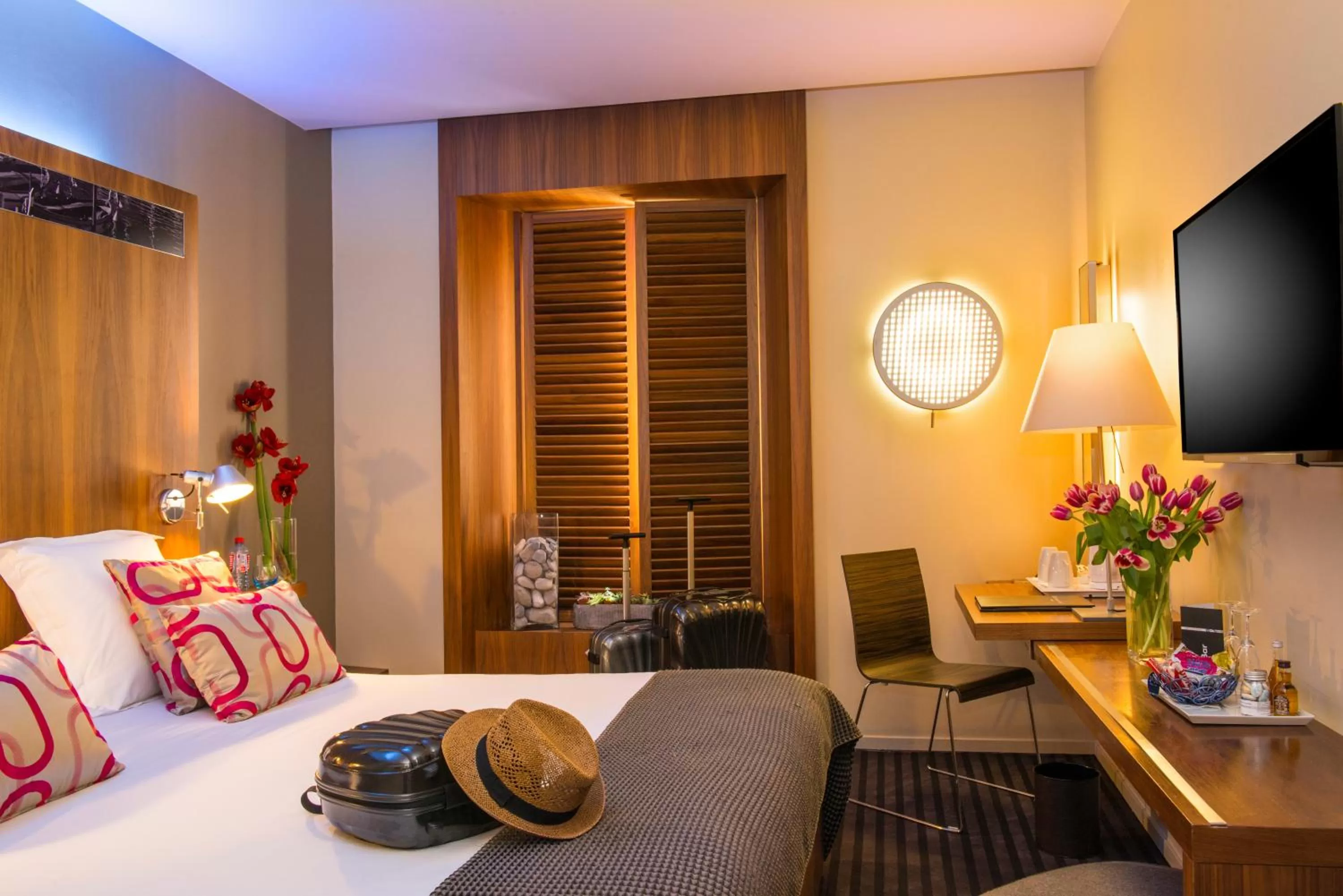 Bedroom, Bed in Hotel Beau Rivage