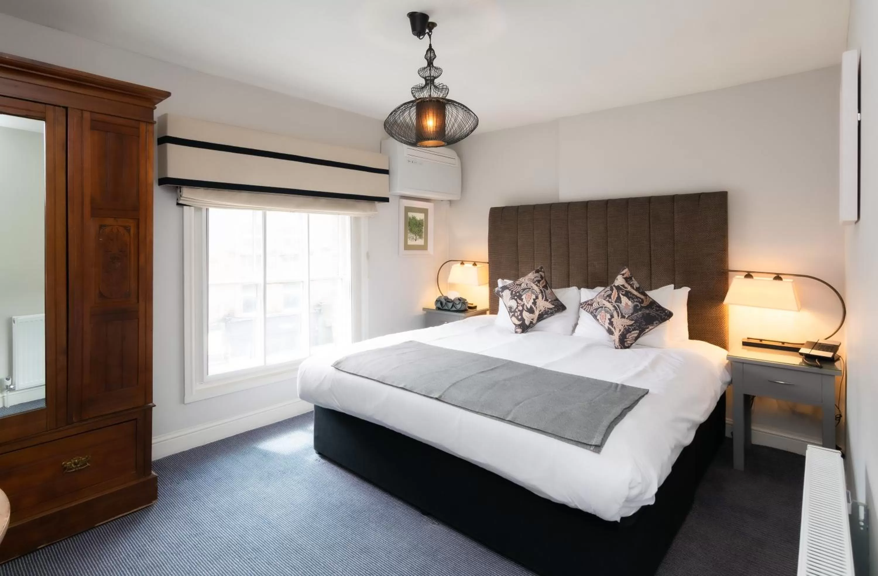 Photo of the whole room, Bed in Tulse Hill Hotel