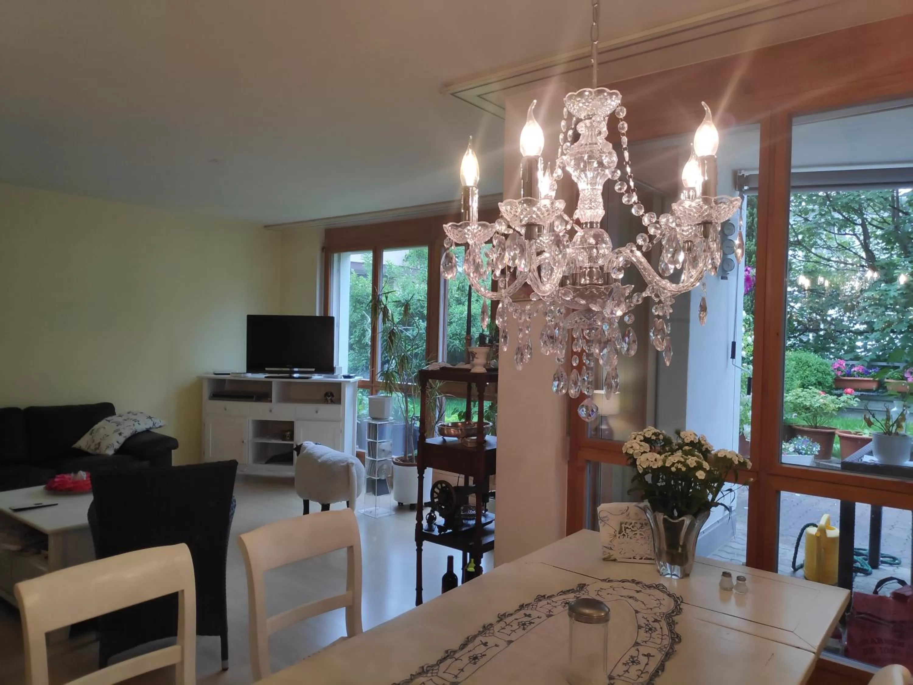 Restaurant/Places to Eat in Bed & Breakfast