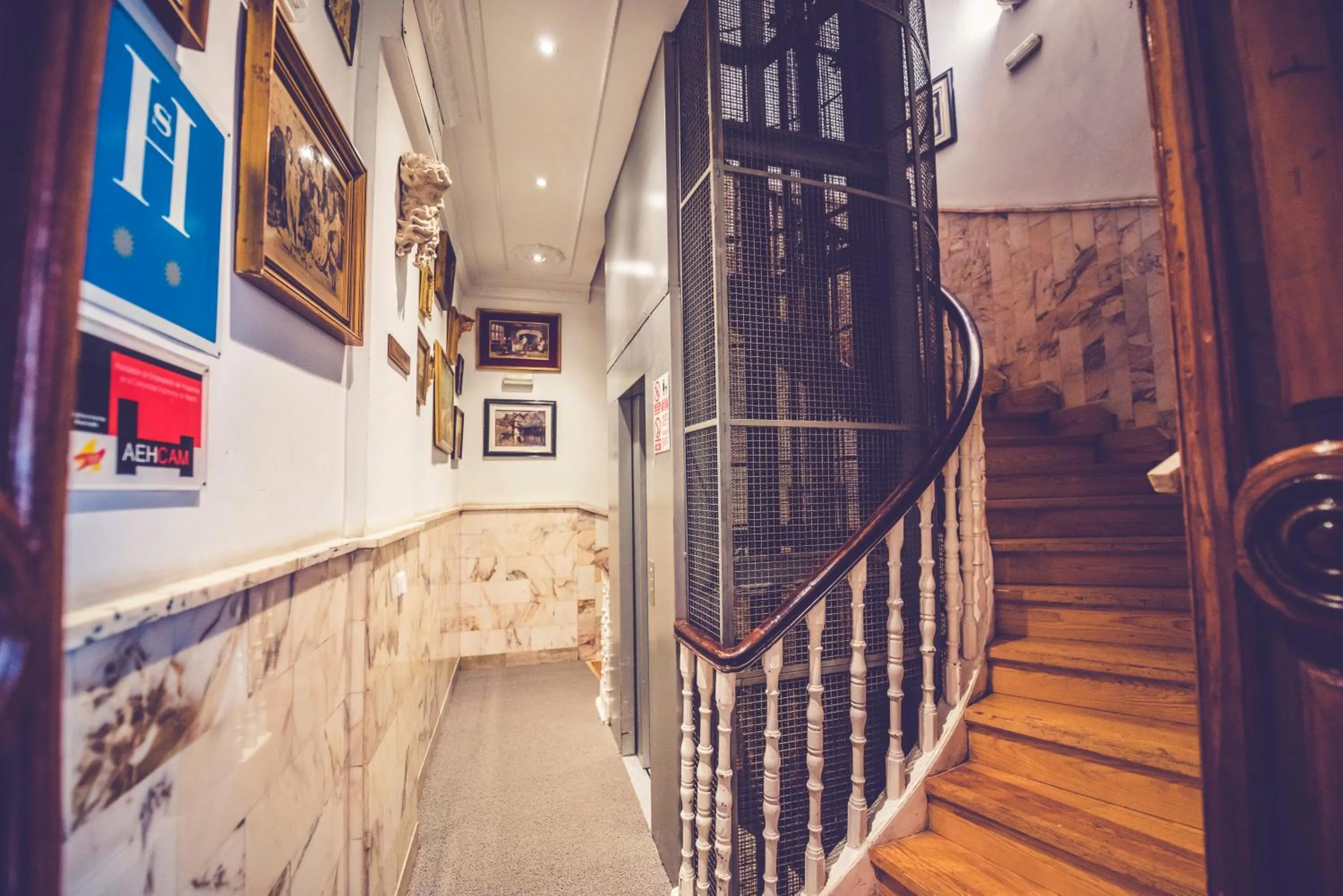 Property building in Hostal Marlasca